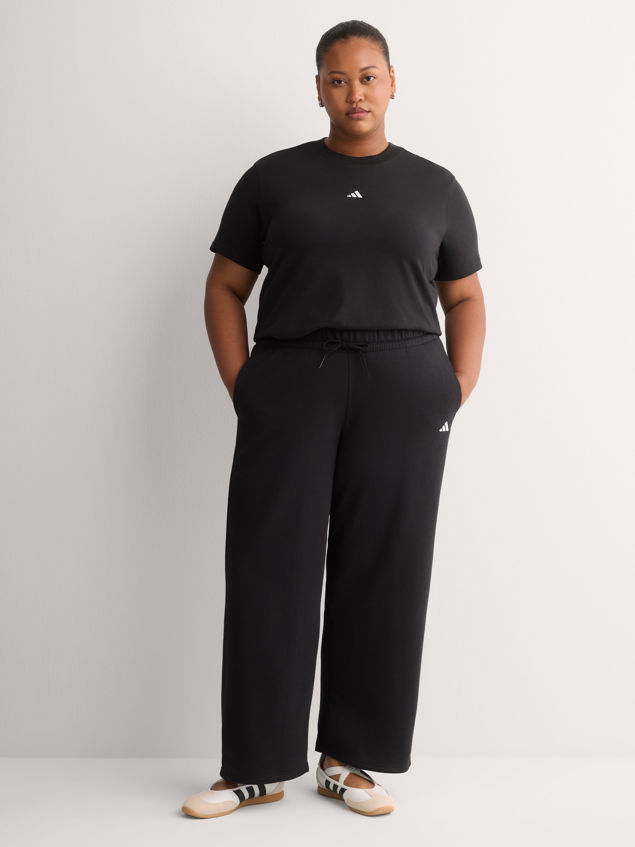 Black Essential Fleece Open-Hem Pant - adidas