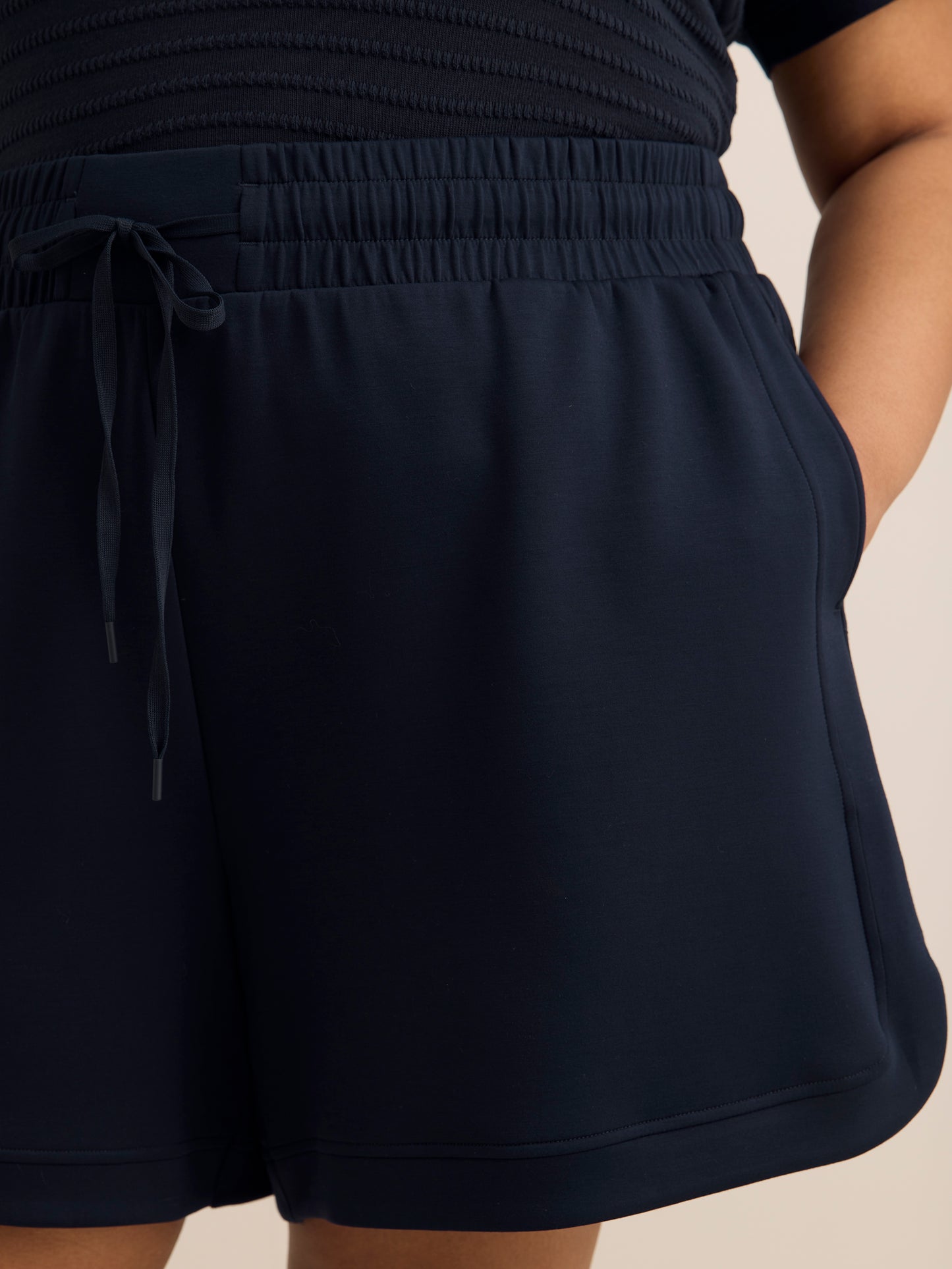 Responsible, Lightweight Tulip-Hem Bermuda Short - Active Zone