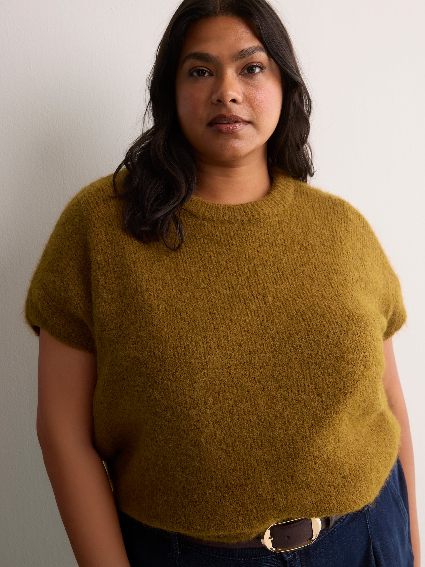 Loose Extended-Sleeve Fuzzy Yarn Short Sweater