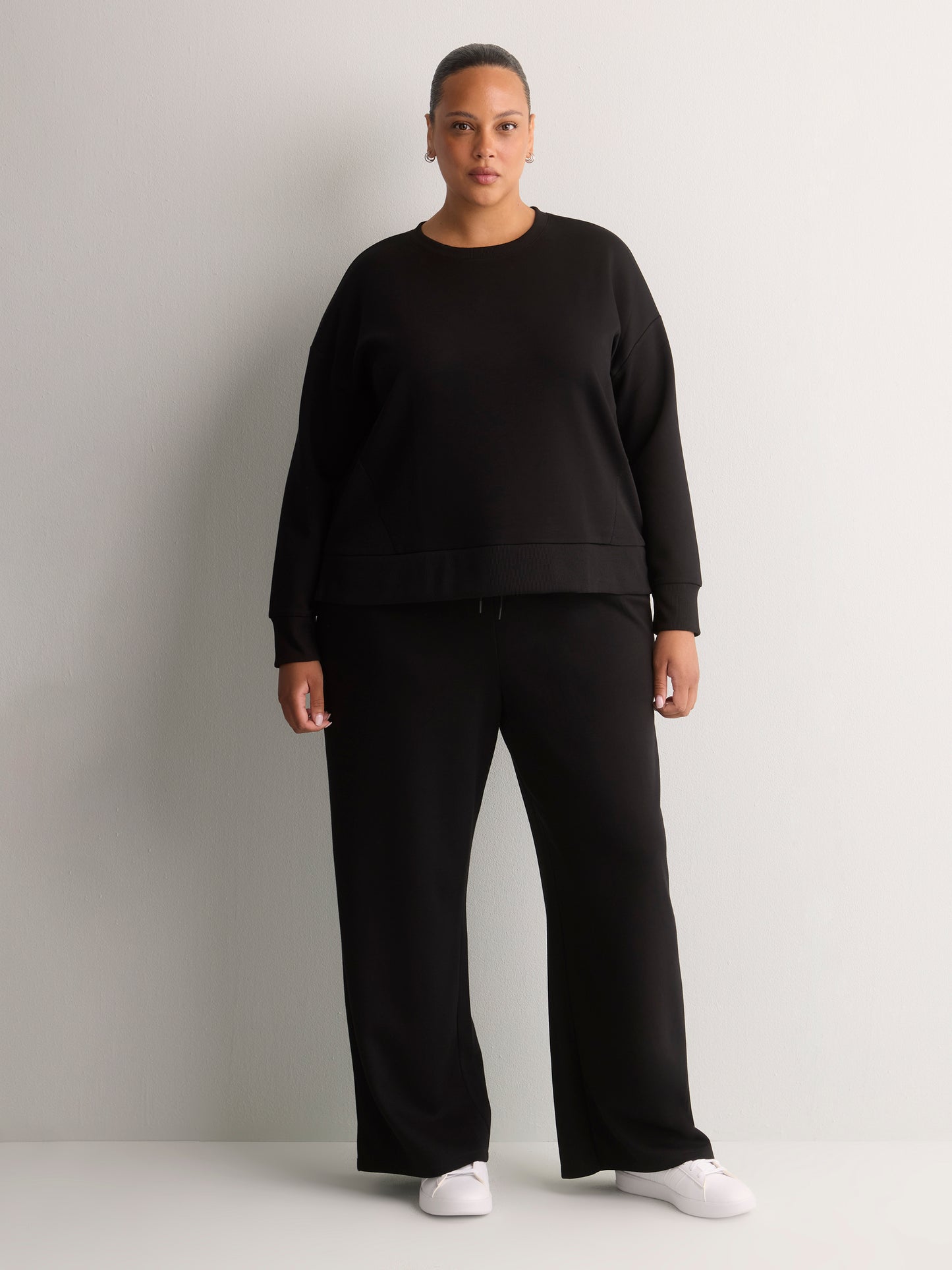 Responsible, Petite, Black High-Rise Wide-Leg Pull-On Knit Pant - Active Zone