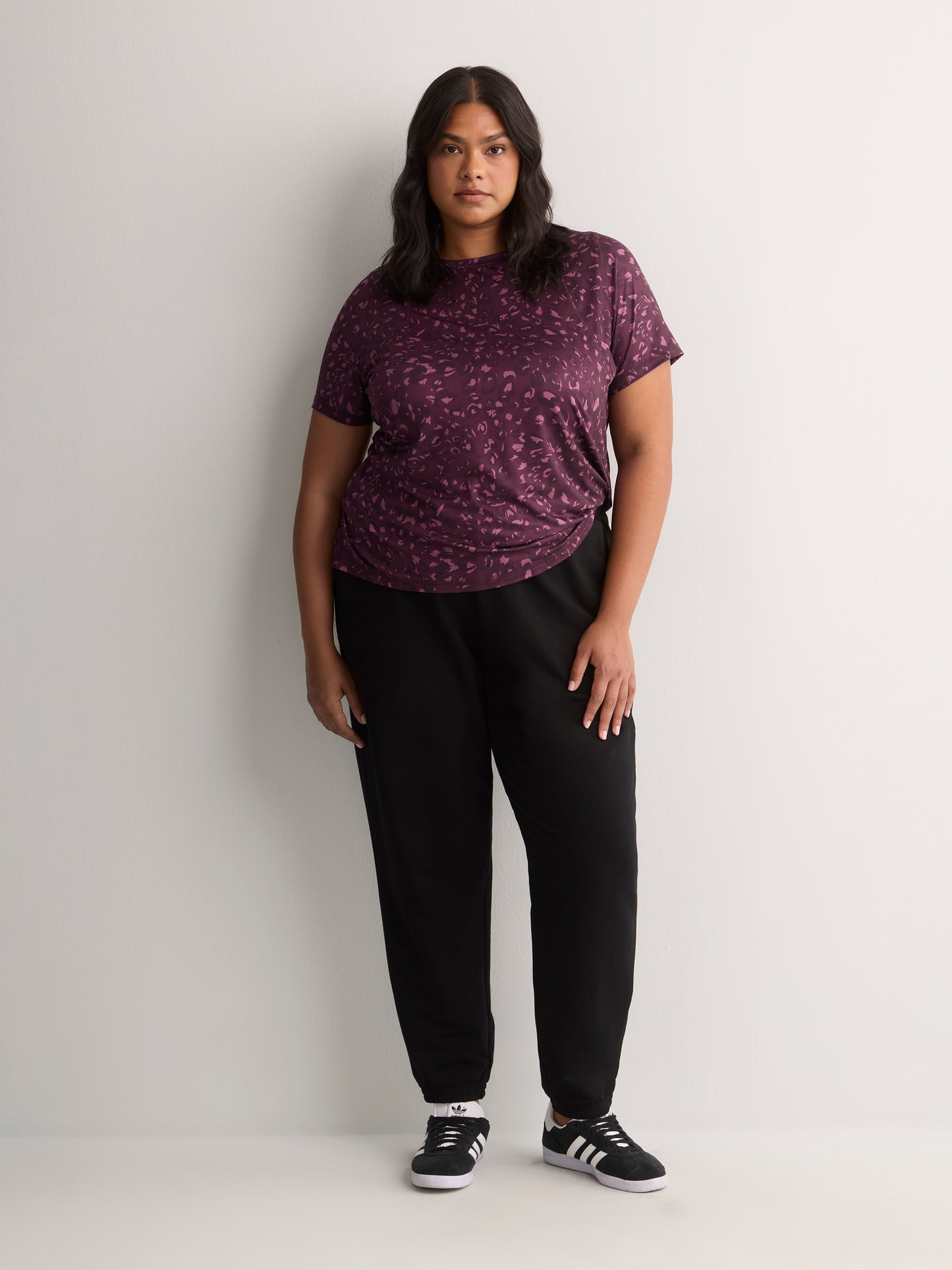 Responsible, Leopard-Print Short-Sleeve T-Shirt with Mesh Inserts - Active Zone