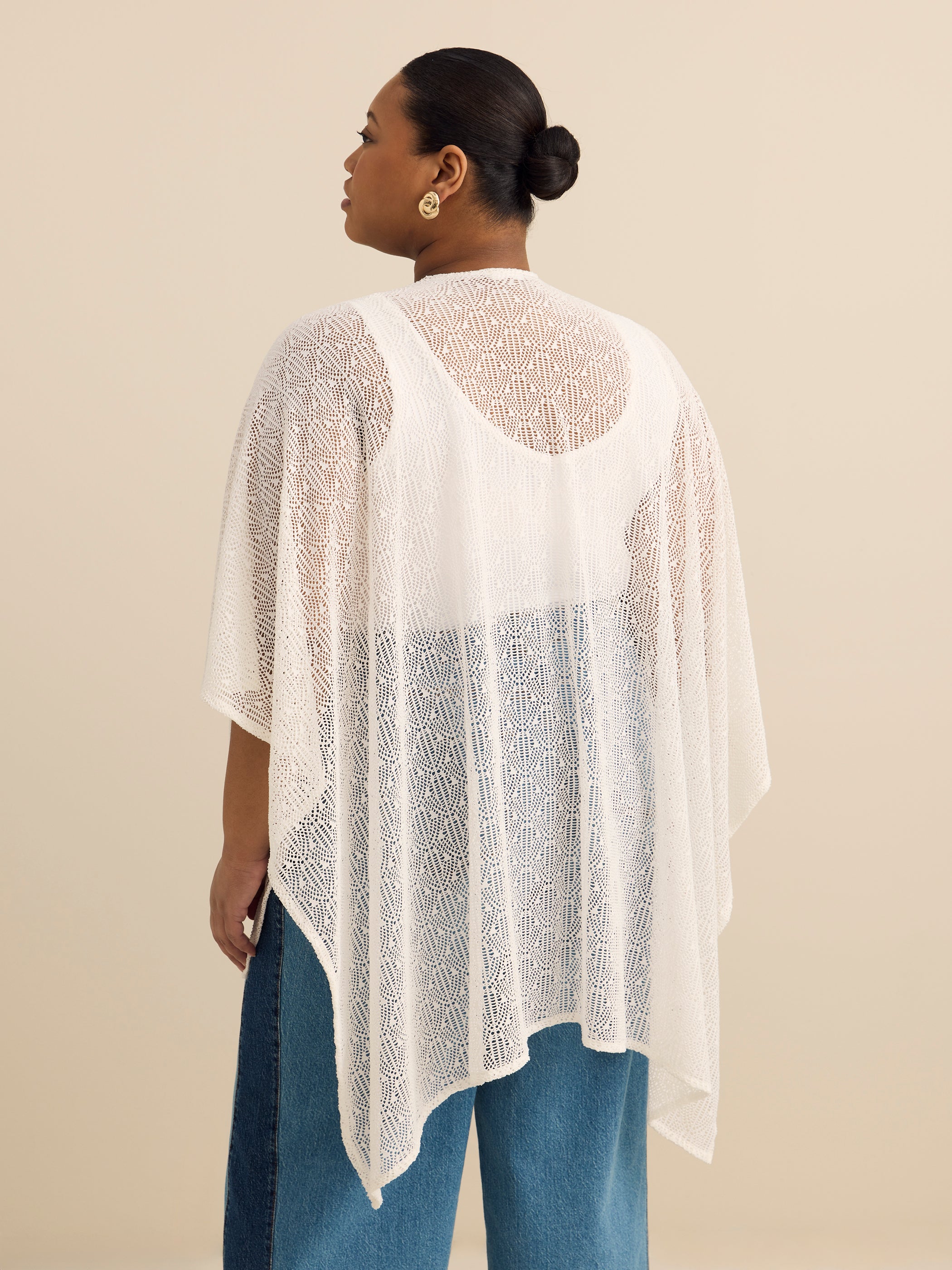 Cape à devant ouvert et mailles de fantaisie