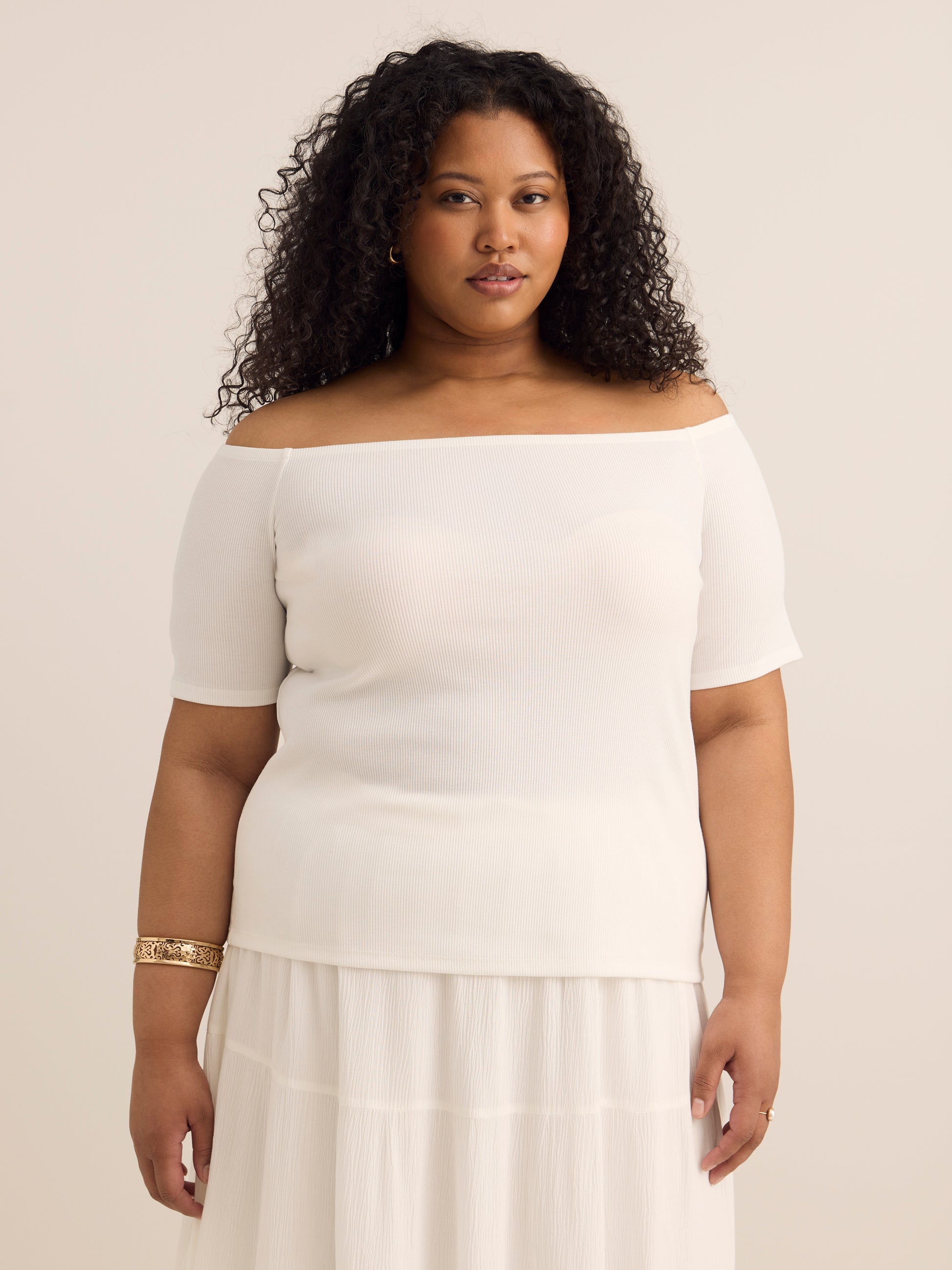 Off-Shoulder Ribbed Knit Fitted Top