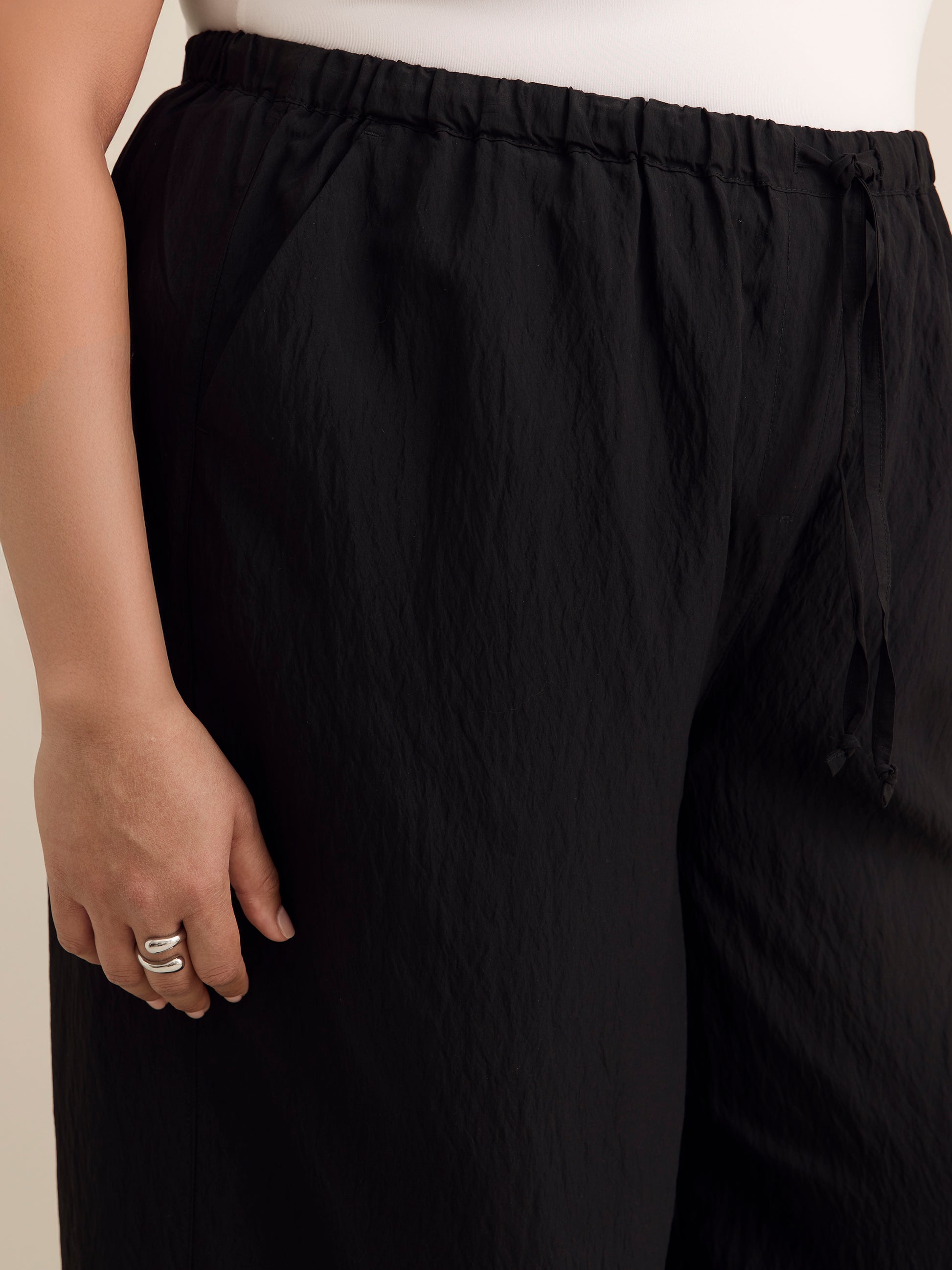 Palazzo-Leg Pant with Elastic Waistband