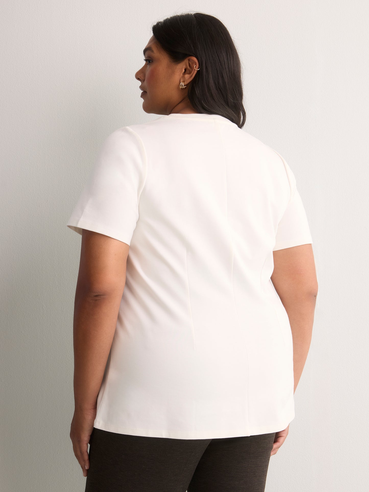 Fit and Flare Short-Sleeve Crew Neck Top with Jewel at Waist