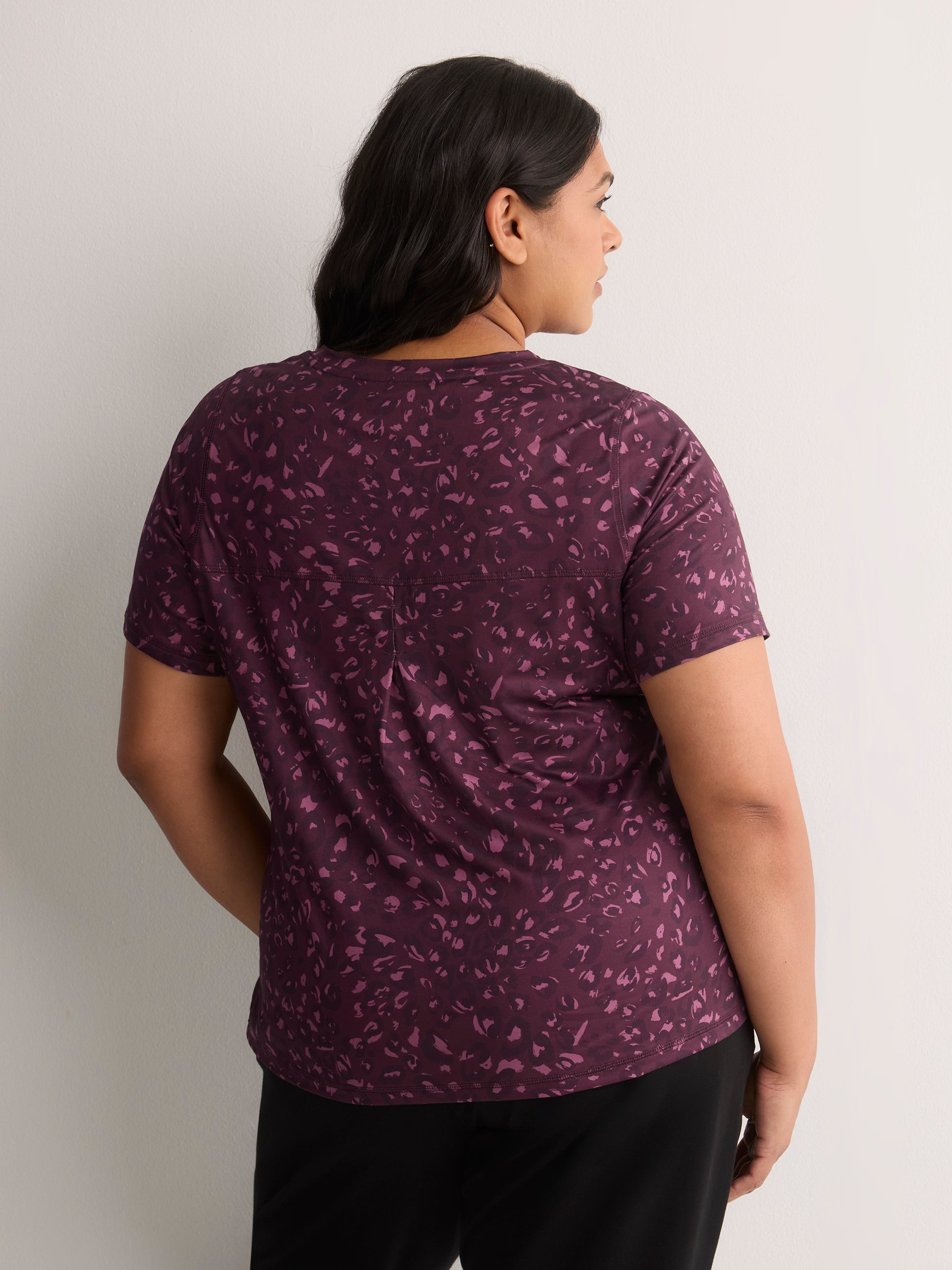 Responsible, Leopard-Print Short-Sleeve T-Shirt with Mesh Inserts - Active Zone