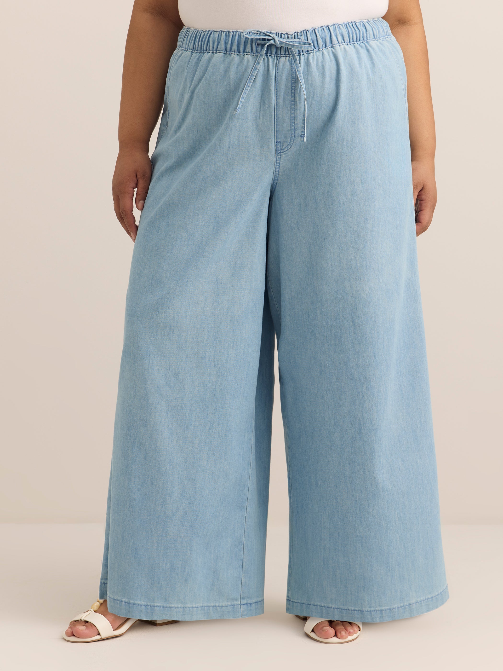 High-Rise Palazzo-Leg Pull-On Denim Pant - d/C JEANS