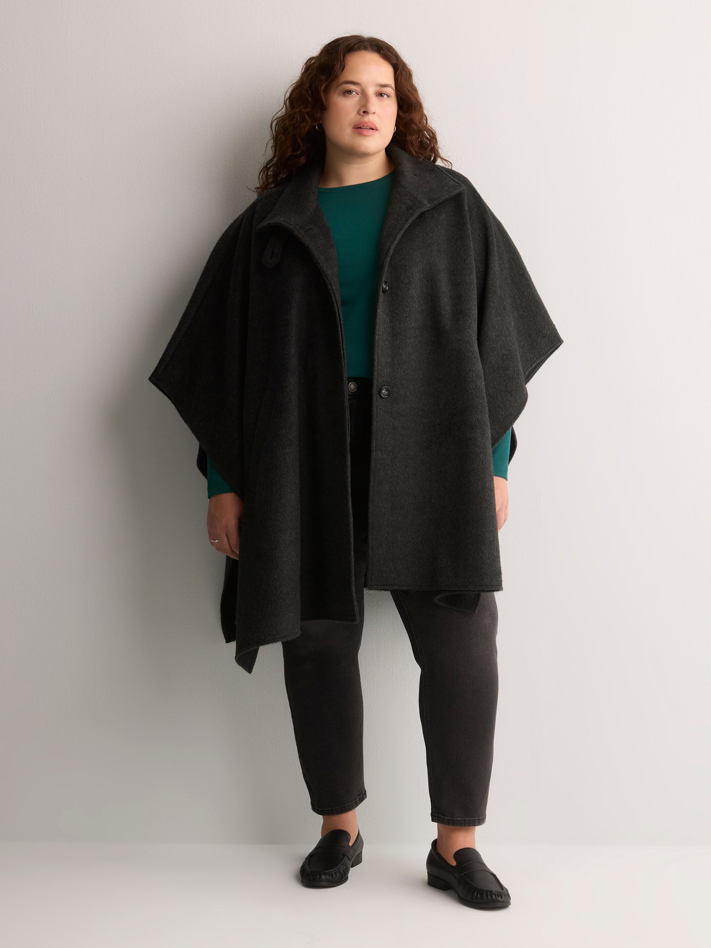 Dark Gray Stand-Collar Buttoned-Down Cape