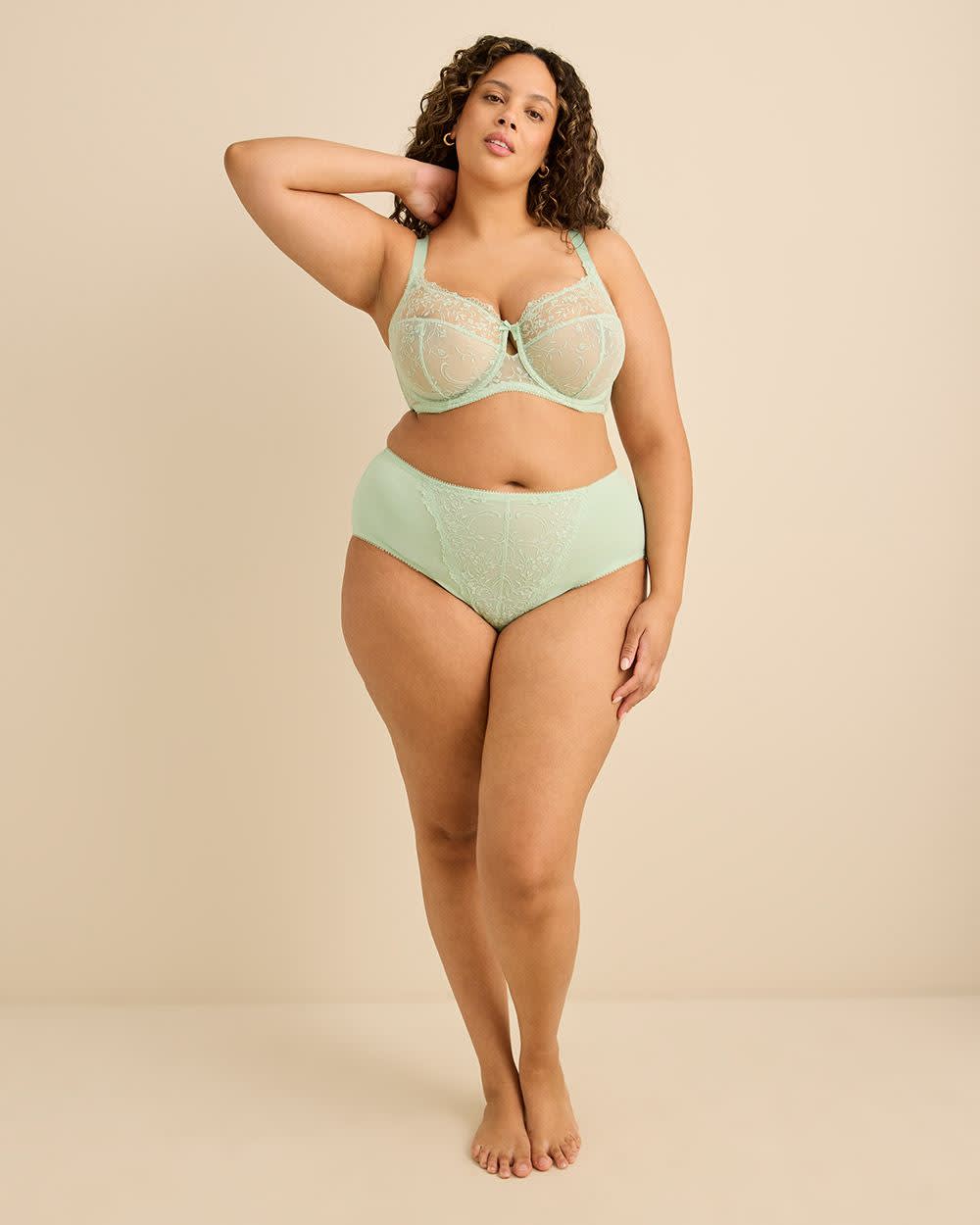 Blue Underwire Floral Embroidered Bra - Déesse Collection