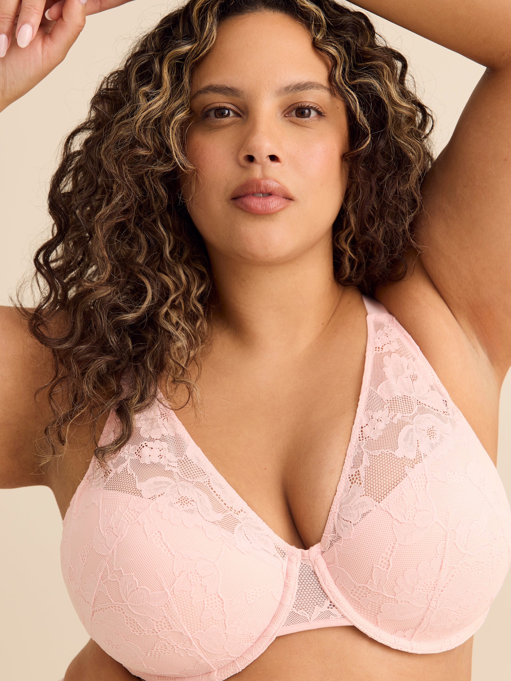 Underwire Lace Balconette Bra - Déesse Collection