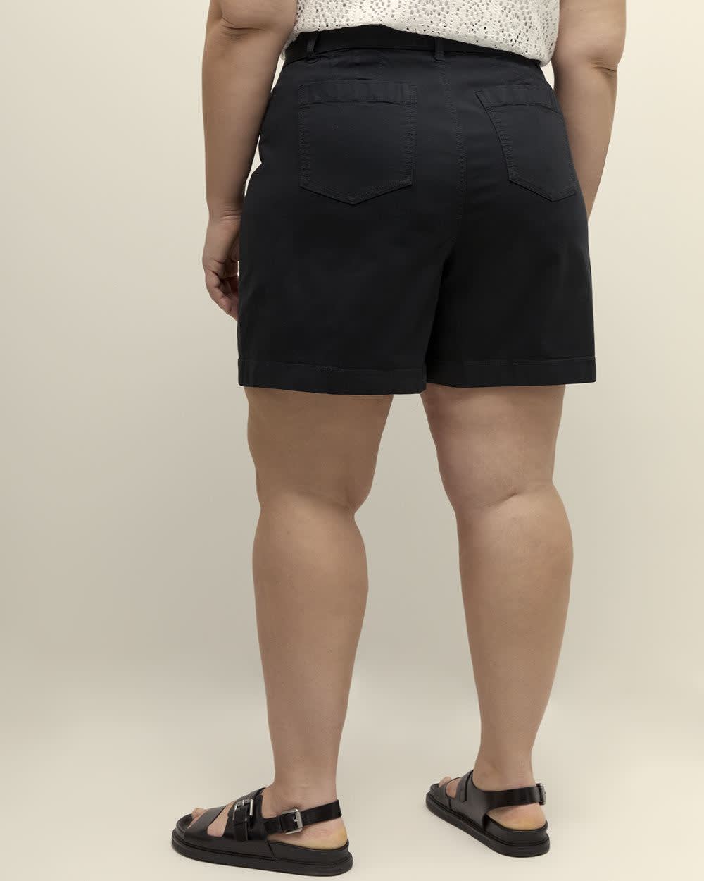 Short en coton, coupe galbée