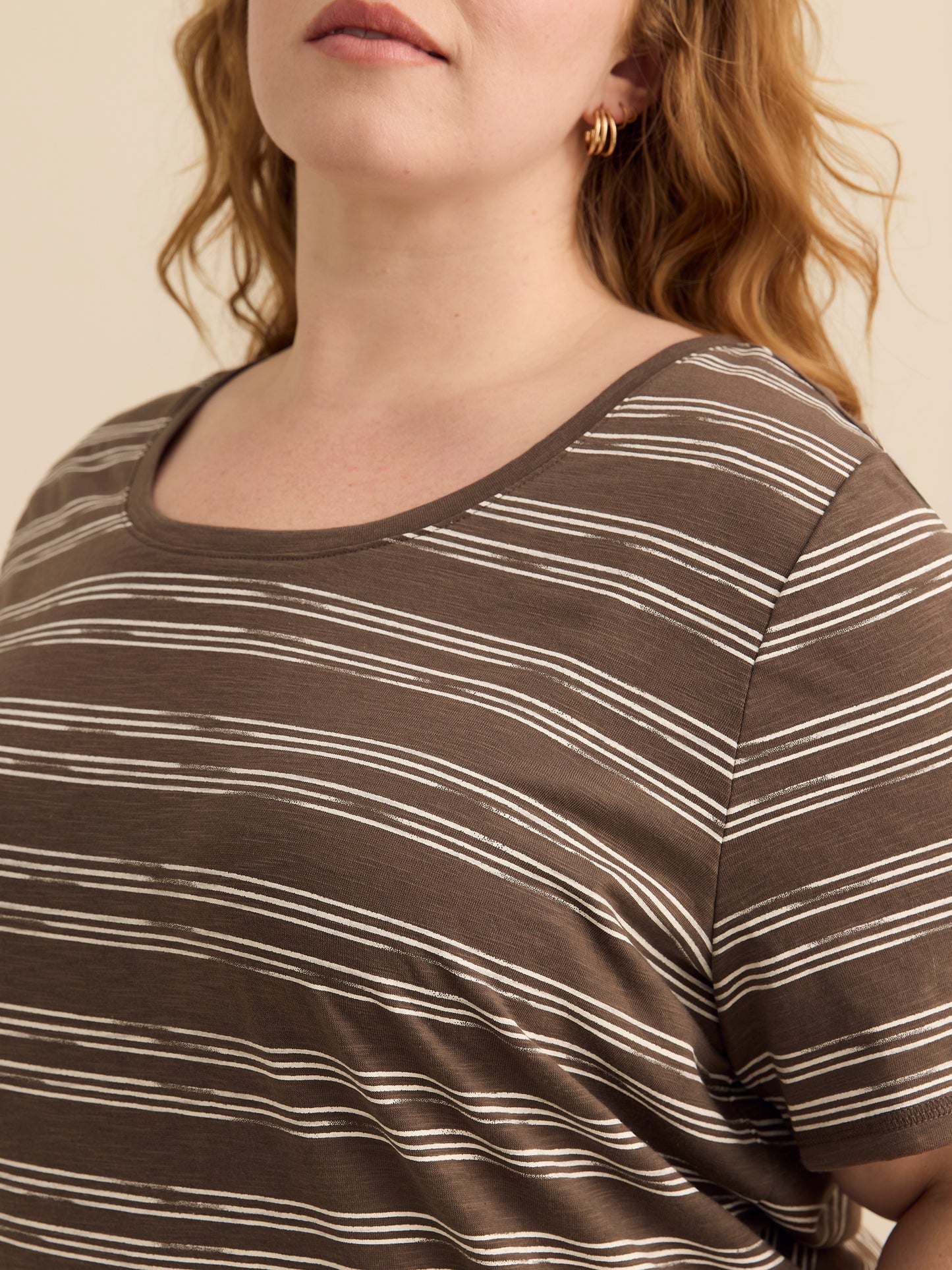 T-shirt coupe galbée à col rond 