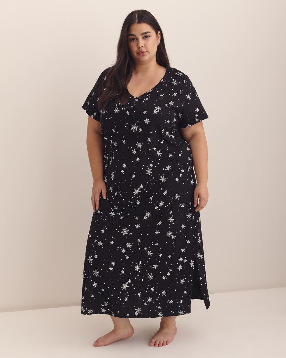 Black Snowflake-Print Long Short-Sleeve Sleepshirt - ti Voglio