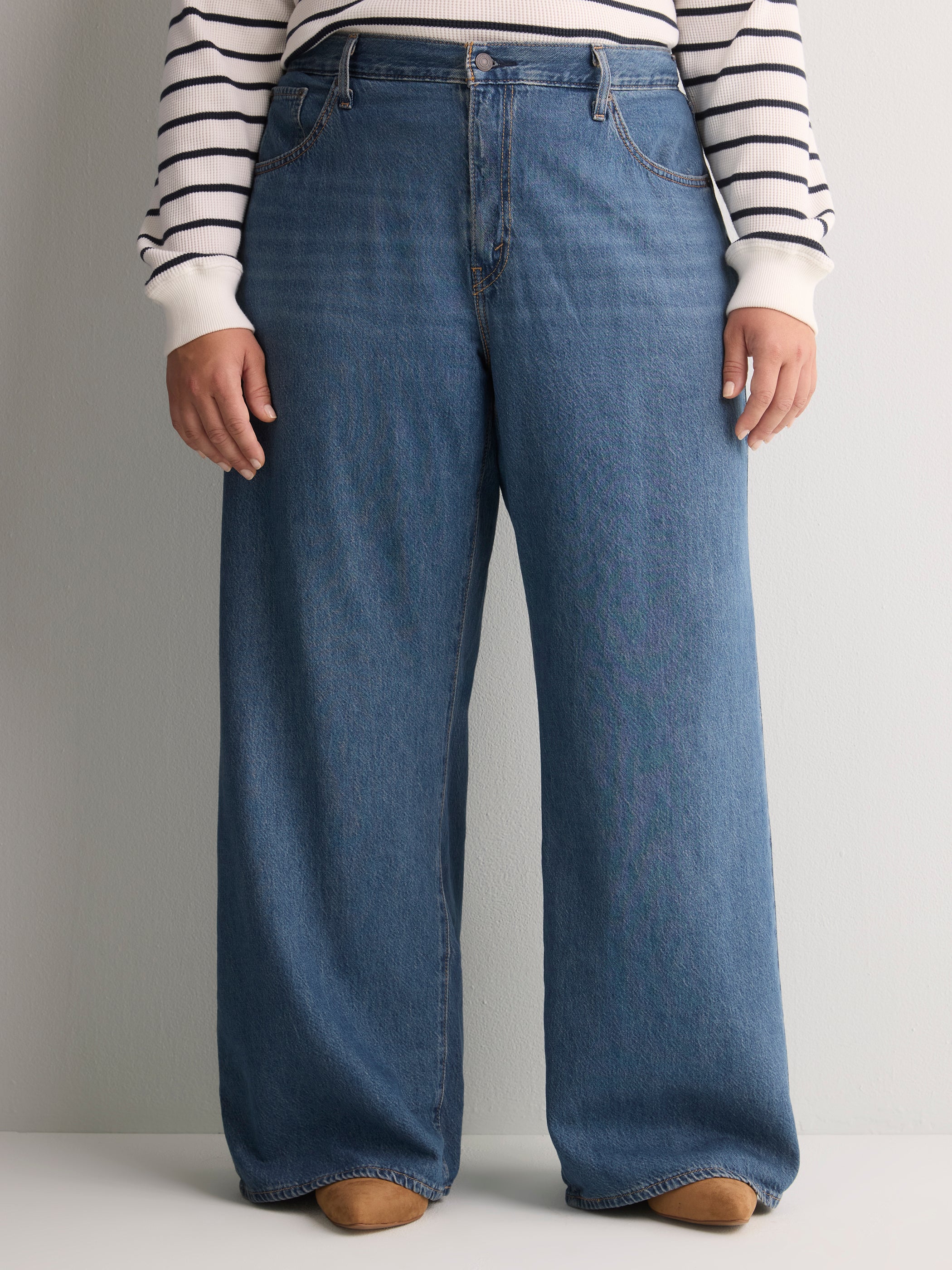 Medium Blue Cinch Baggy-Leg Jean - Levi's