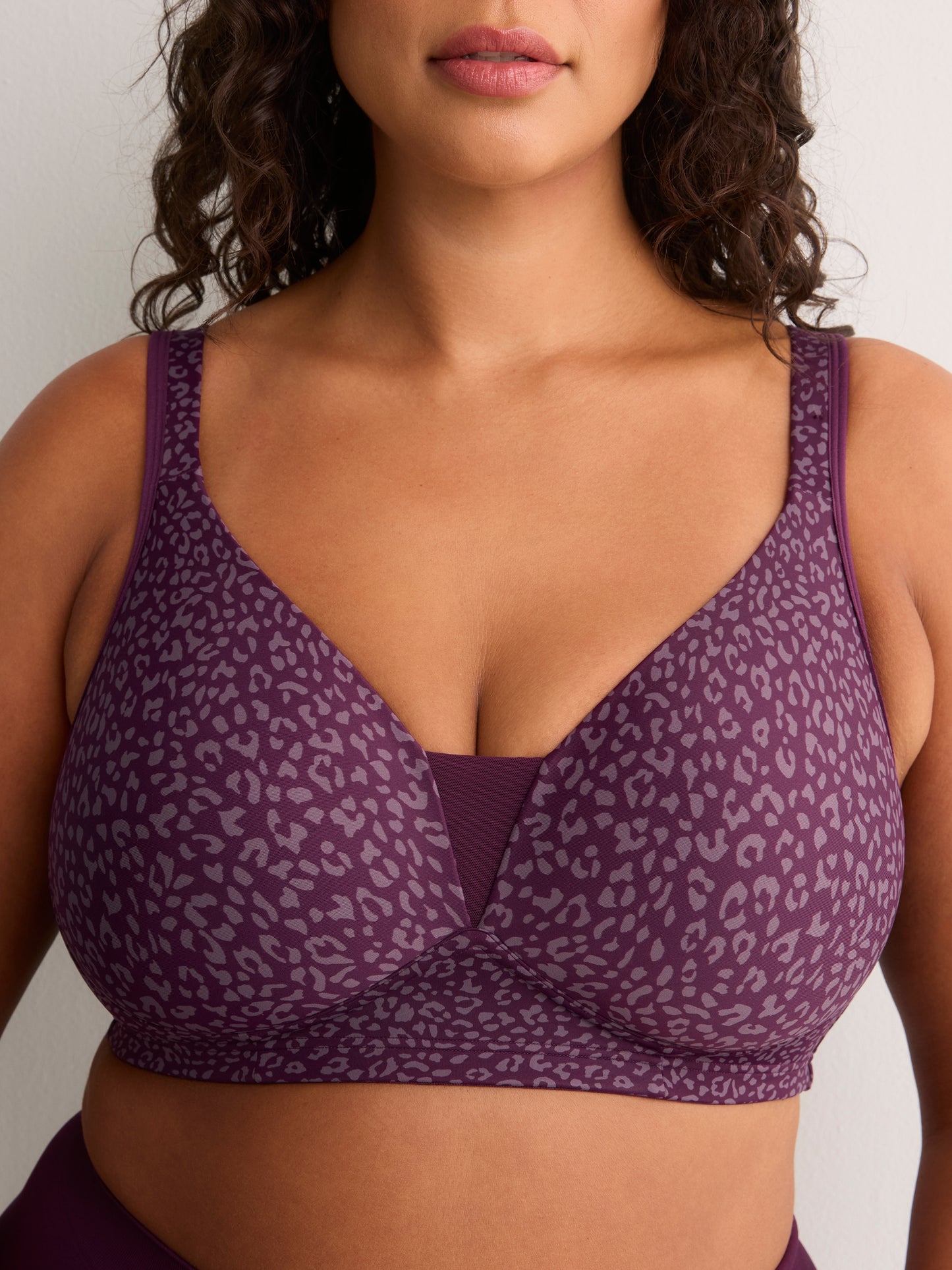 Leopard Wireless Padded T-Shirt Bra with Lace - tiVOGLIO