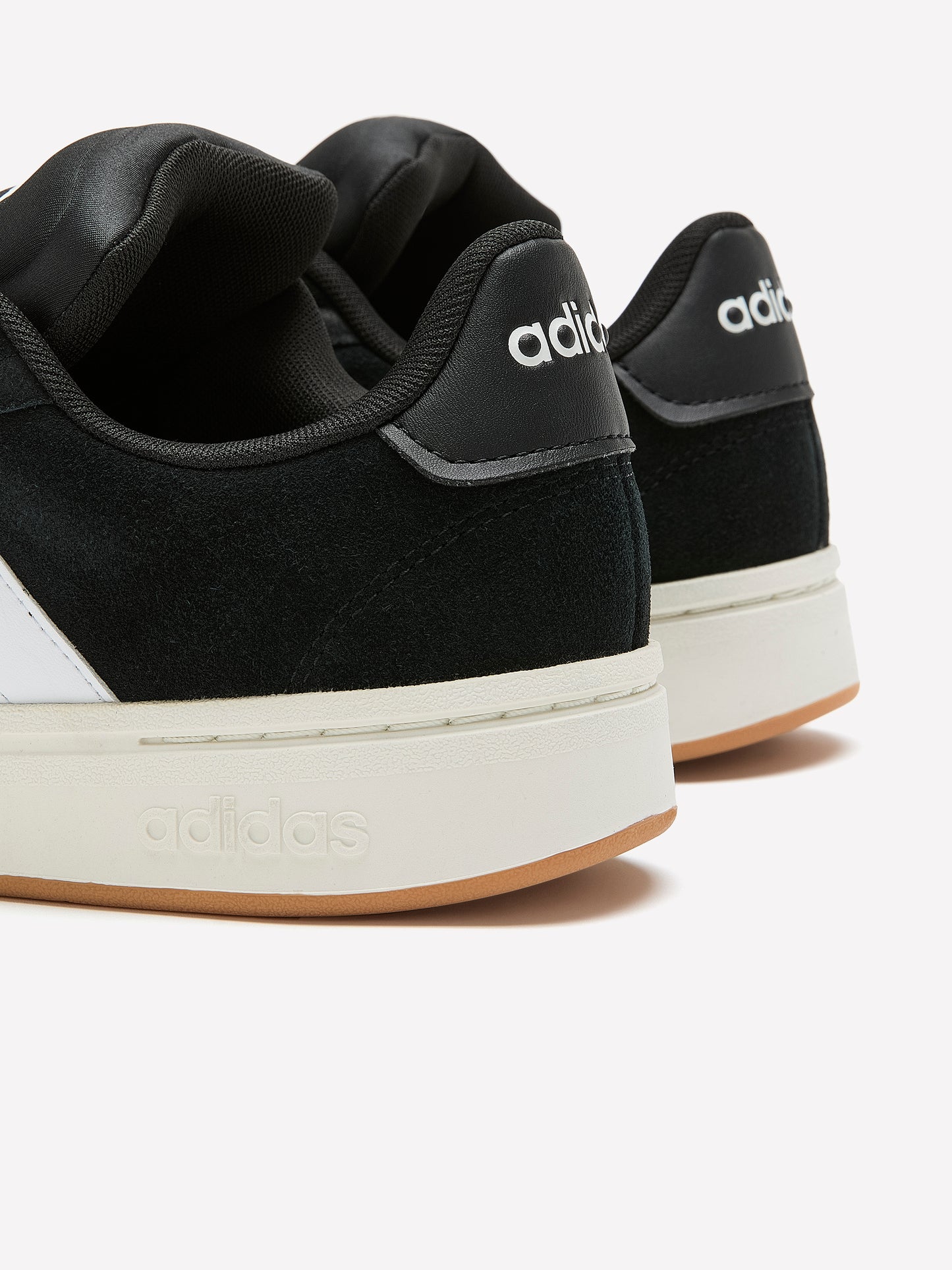 Chaussure Grand Court Alpha 00's, taille régulière - adidas