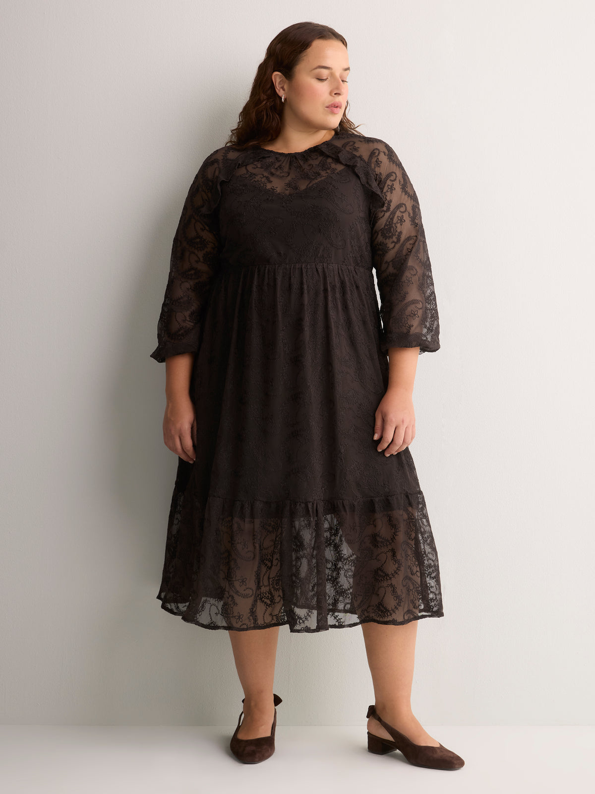 Brown Long-Sleeve Ruffled Lace Midi Dress
