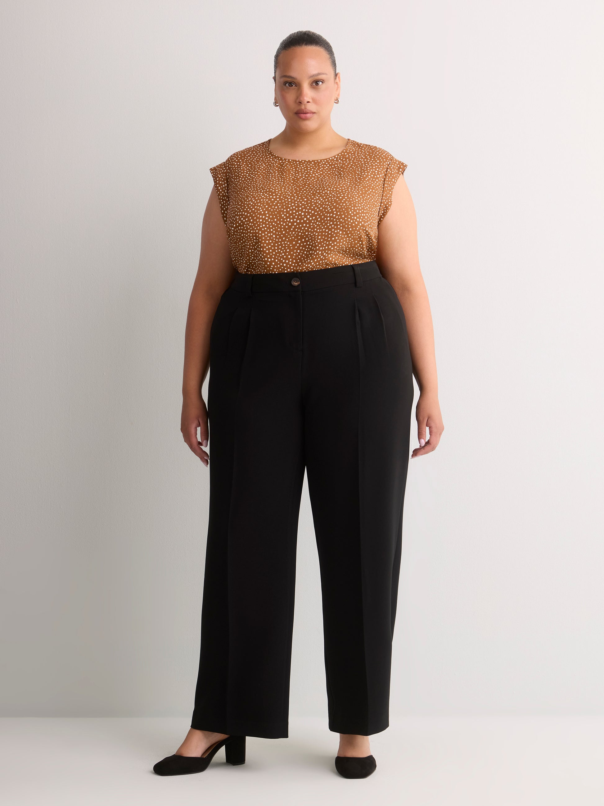 Wide-Leg City Pant