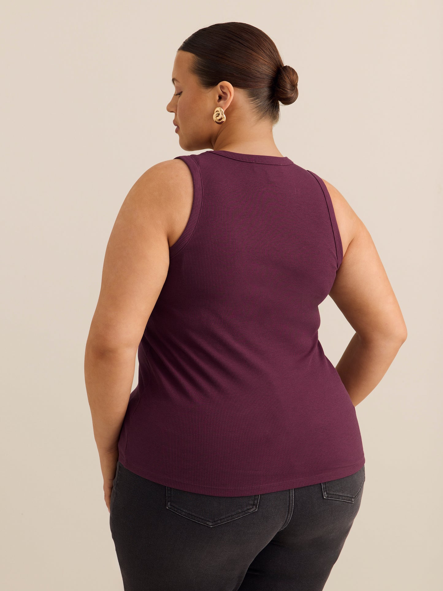 Fitted V-Neck Ribbed Knit Tank Top - Addition Elle