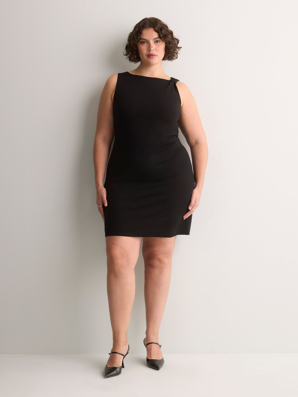 Black Sleeveless Boat-Neck Dress - Addition Elle