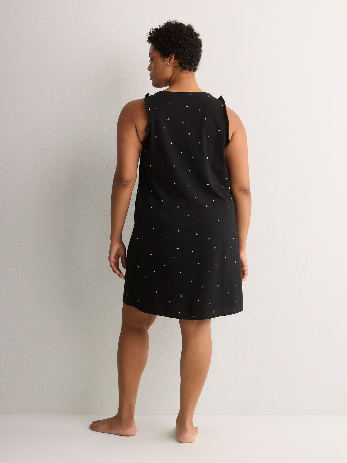 Black Micro-Heart Print Sleeveless Sleepshirt - tiVOGLIO