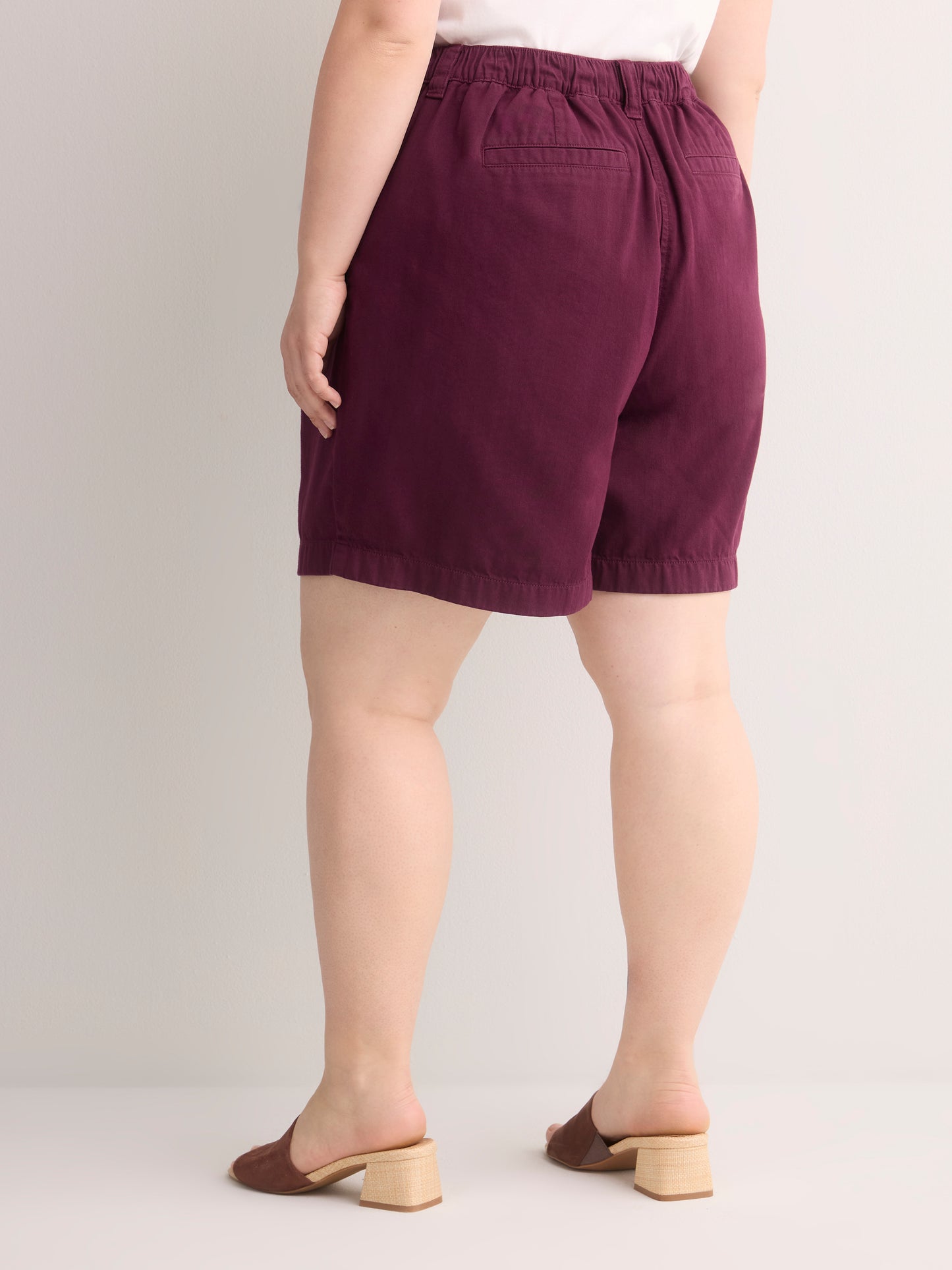 Cotton Tencel Blend Bermuda Short
