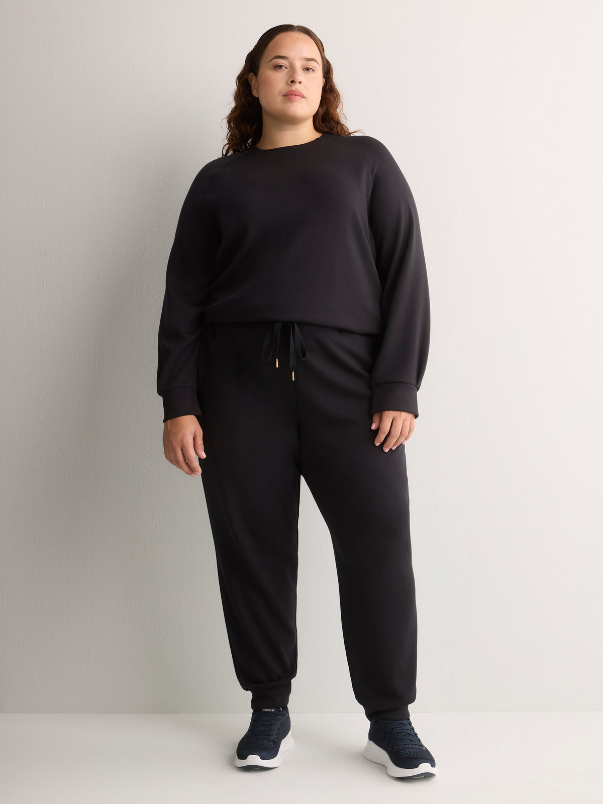 Skechluxe Elevate Crew Neck Sweater - Skechers