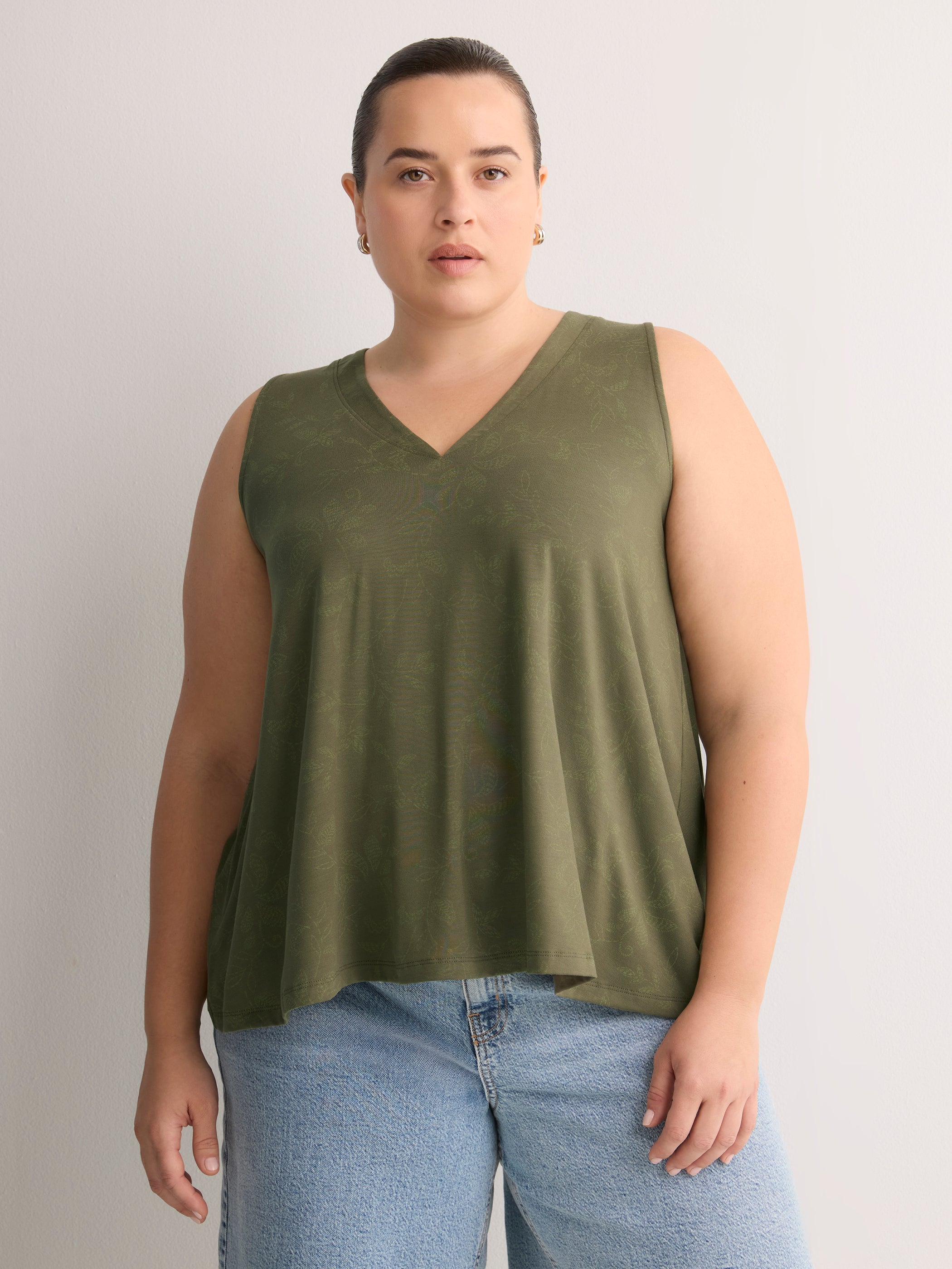 Responsible, Gray Leaf-Print Sleeveless V-Neck Swing Top