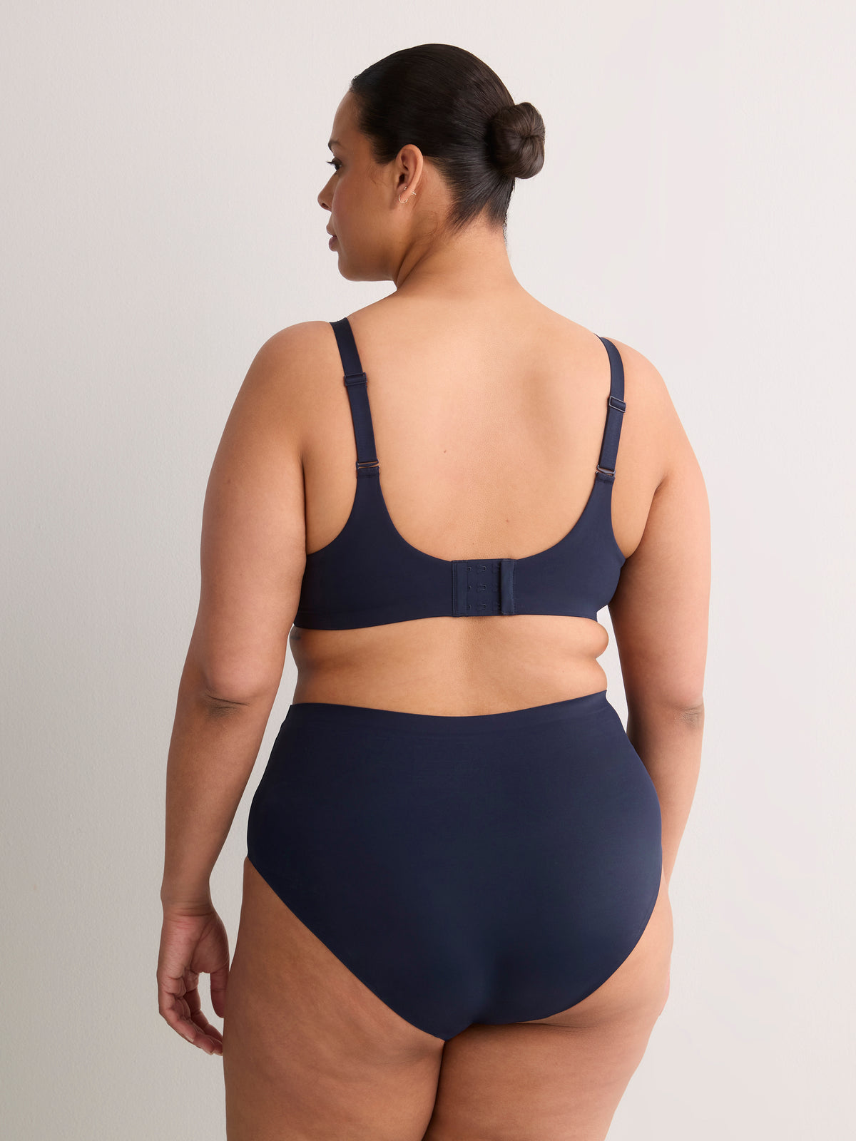 Second Skin Black Unlined Underwire Matte Bra - tiVOGLIO