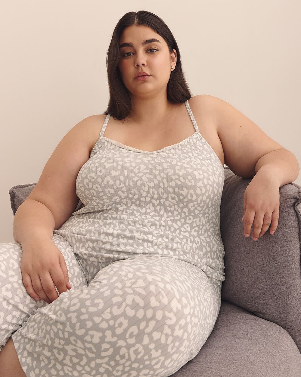 Camisole côtelée grise à motif léopard avec dentelle - Déesse Collection