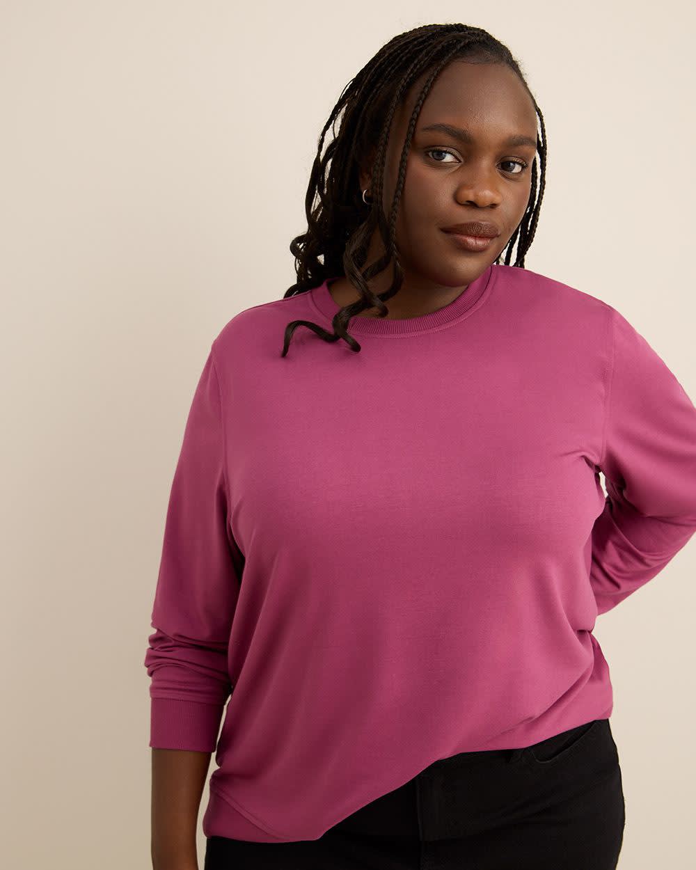 Boyfriend-Fit Crewneck Sweatshirt - PENN. Essentials