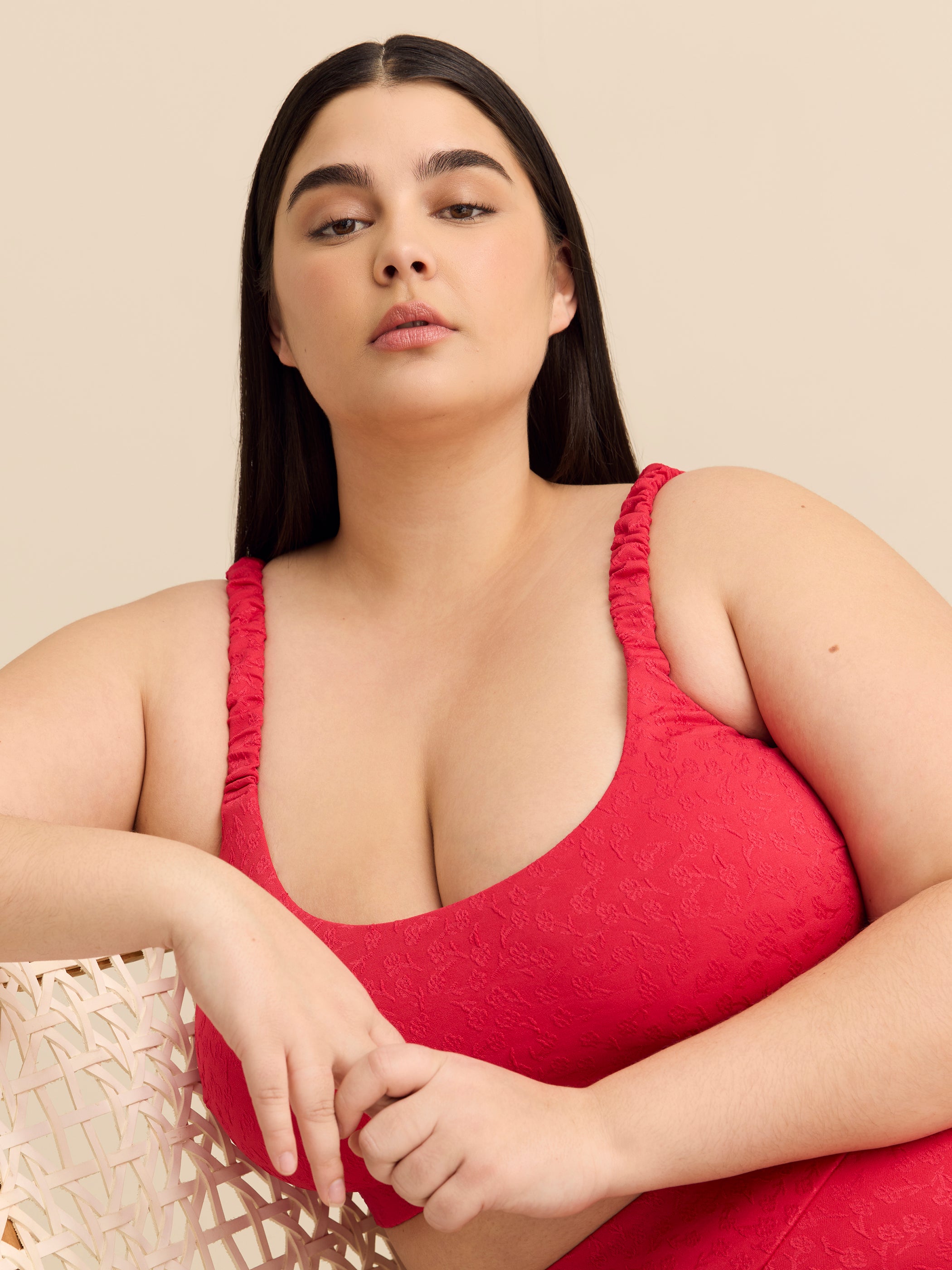 Haut de bikini court texturé floral