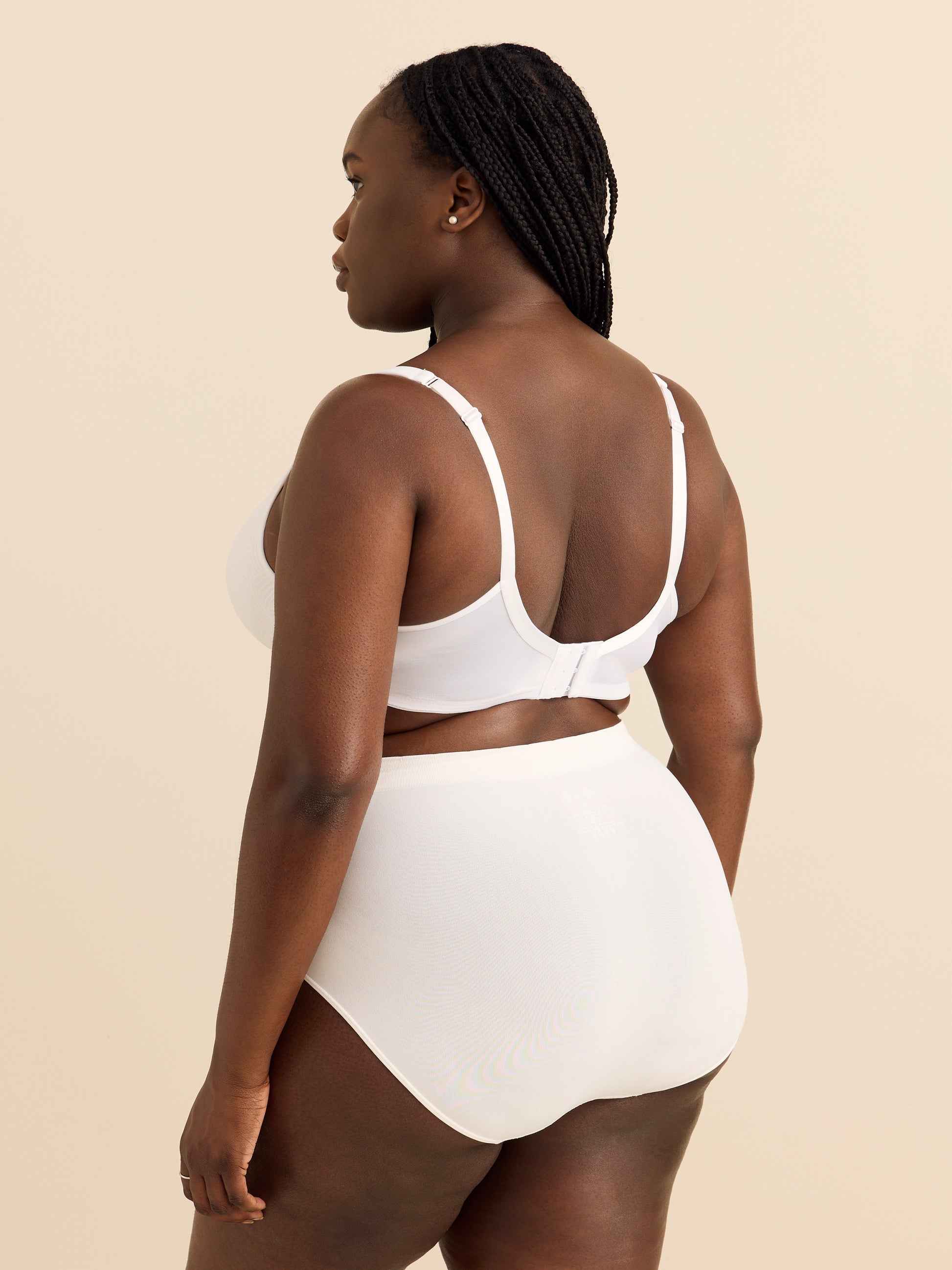 All Over Lace Padded Underwire Bra - ti Voglio