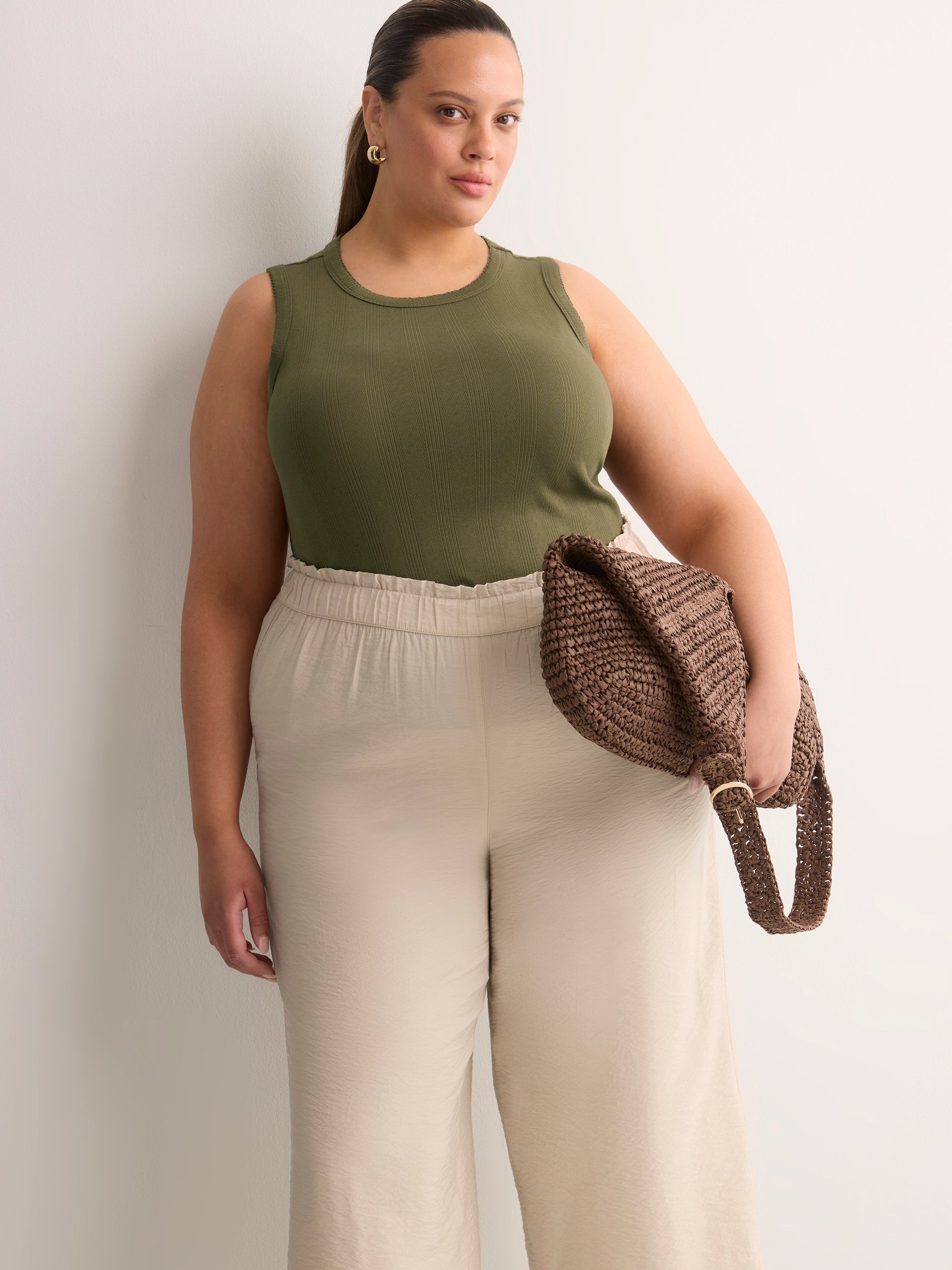 Woven Wide-Leg Slip-On Cropped Pant
