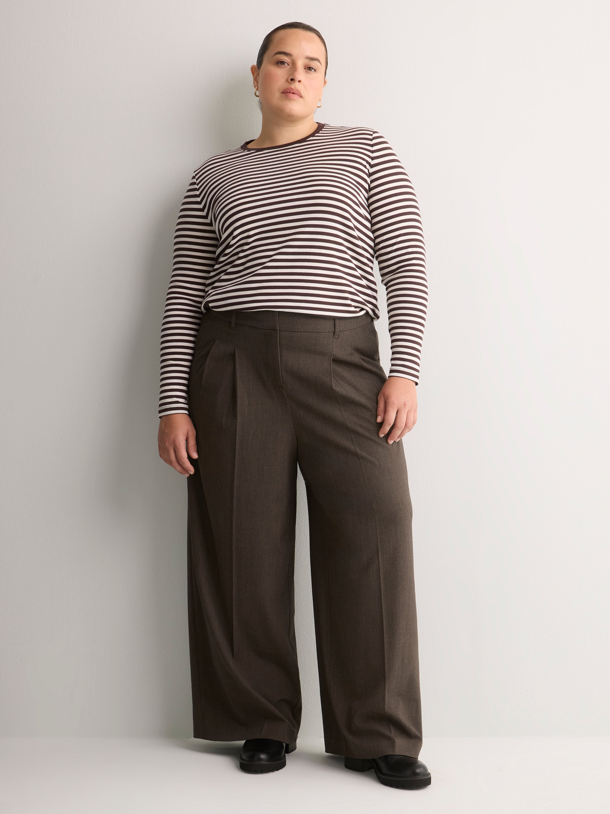 Heather Brown Double Pleated Wide-Leg Pant
