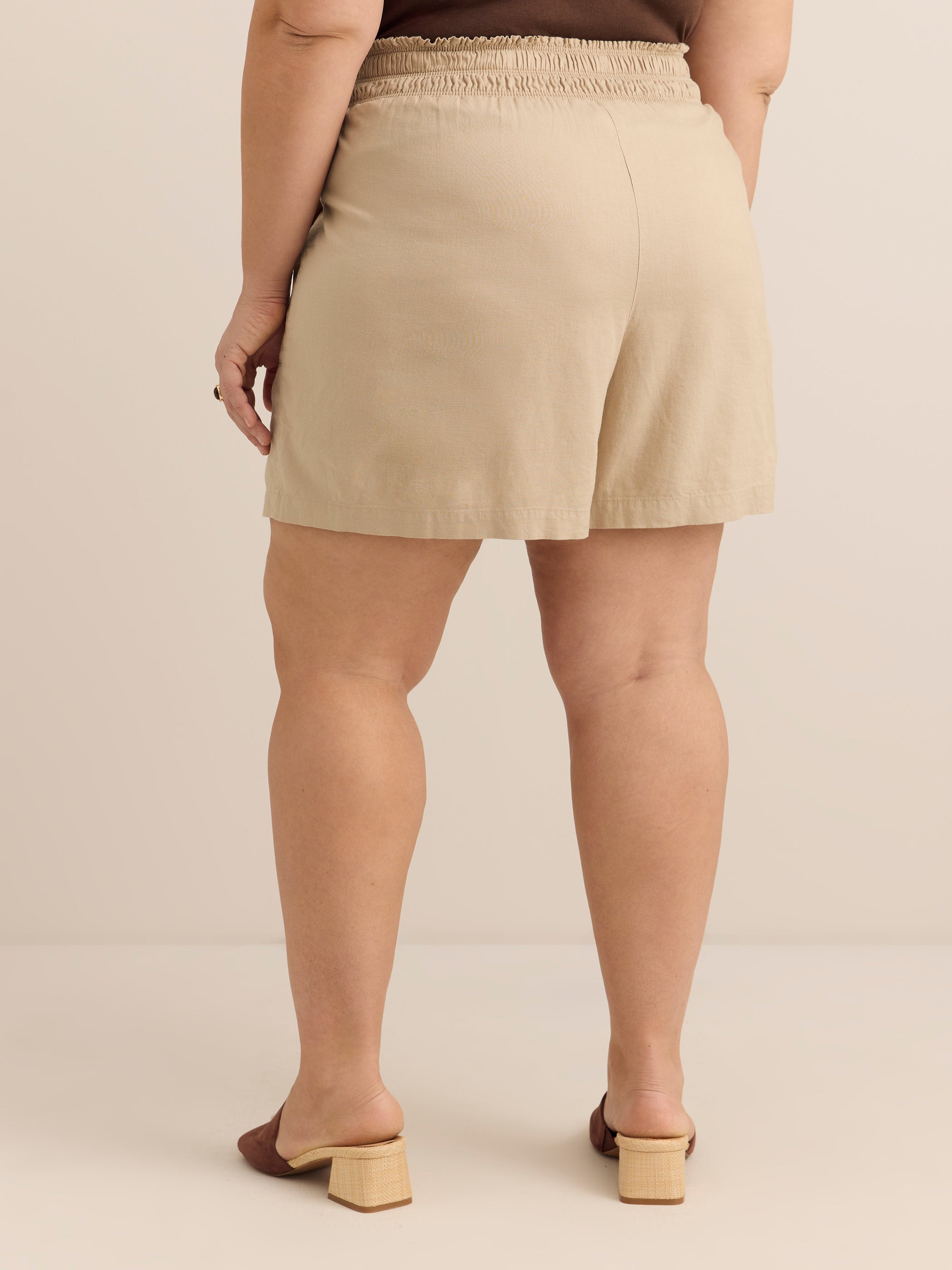 Linen Blend Pull-On Short