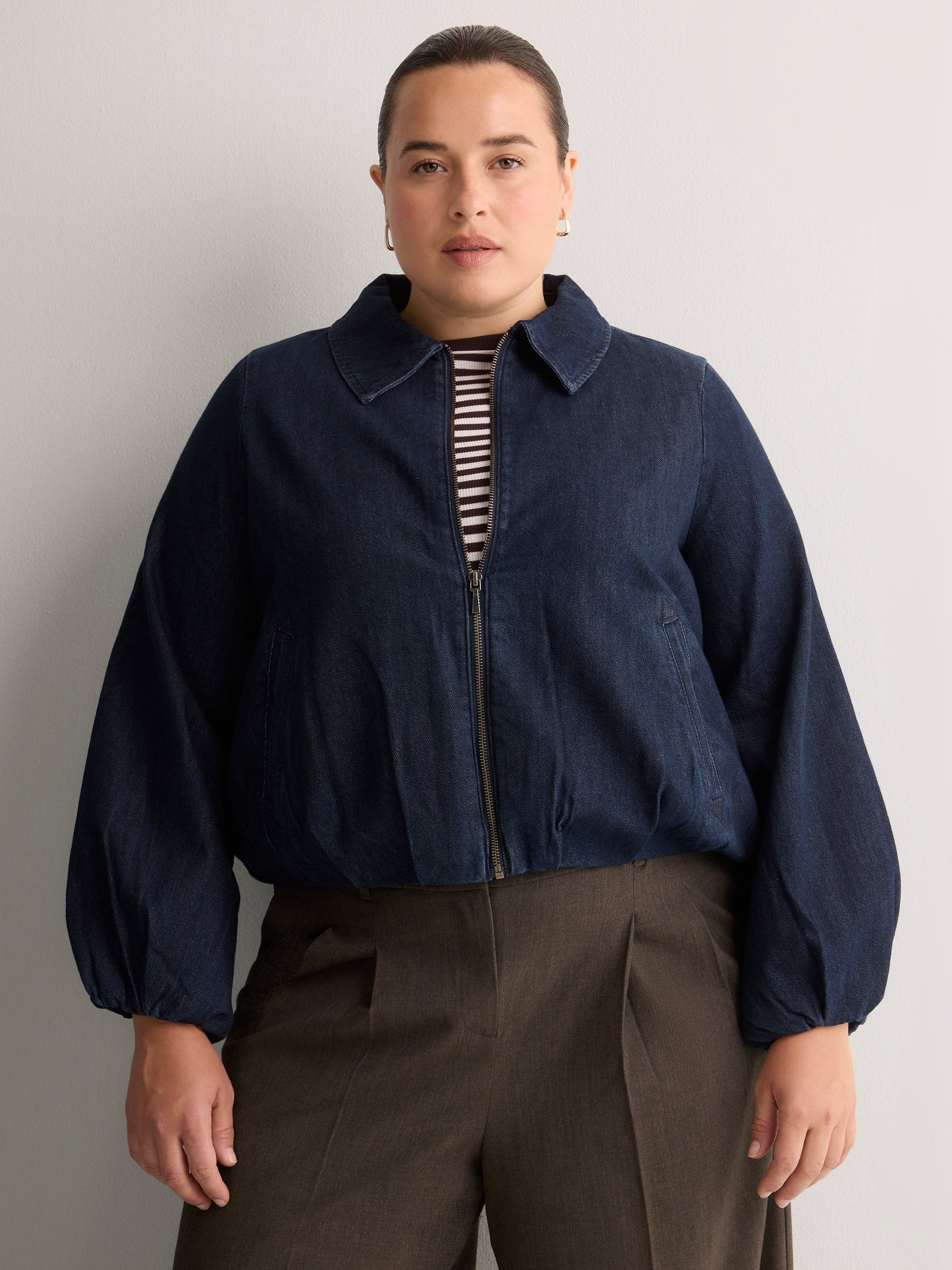 Dark Zip Bubble Denim Jacket