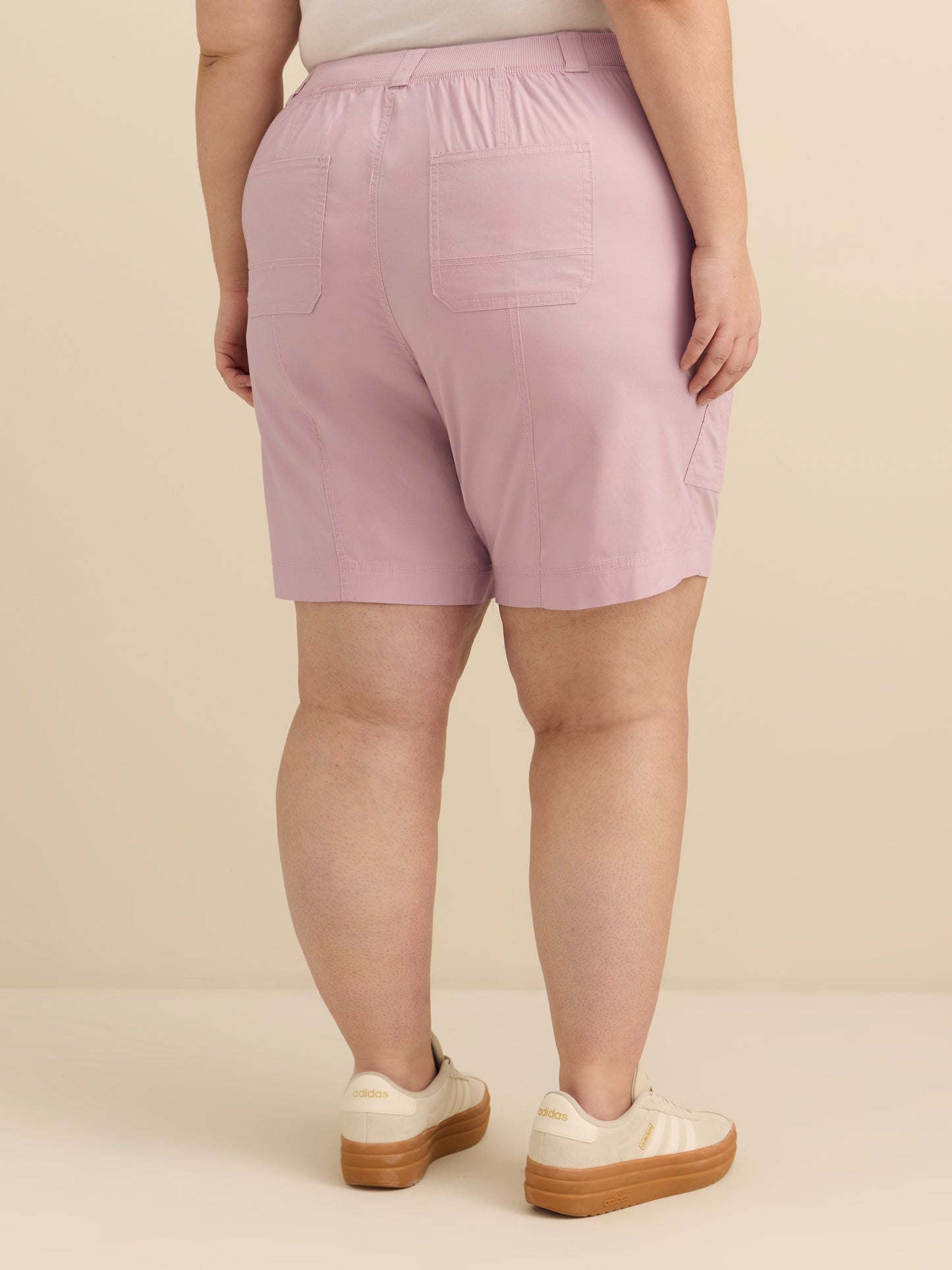 Bermuda uni avec poches cargo