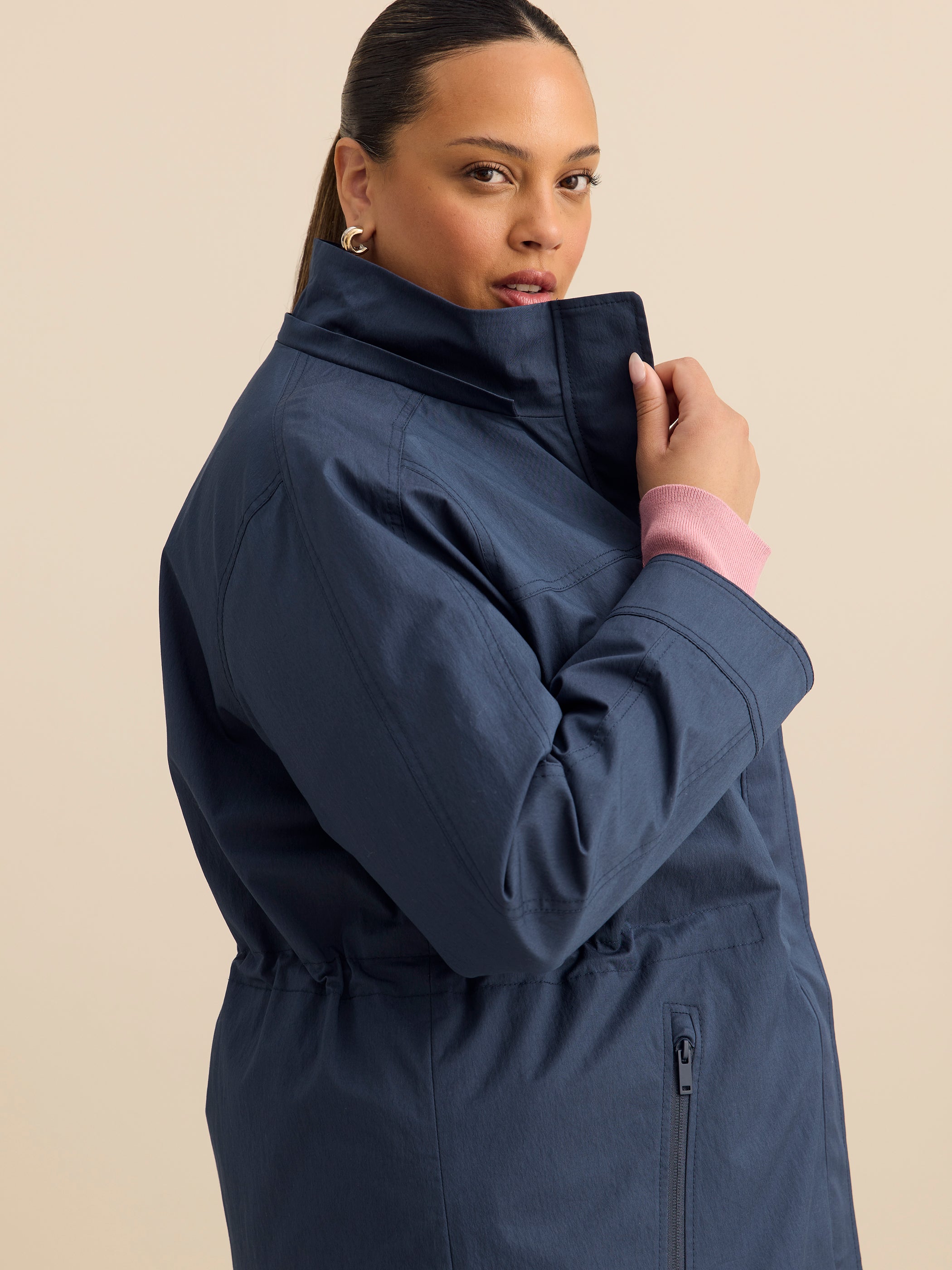 Manteau imperméable froissé long