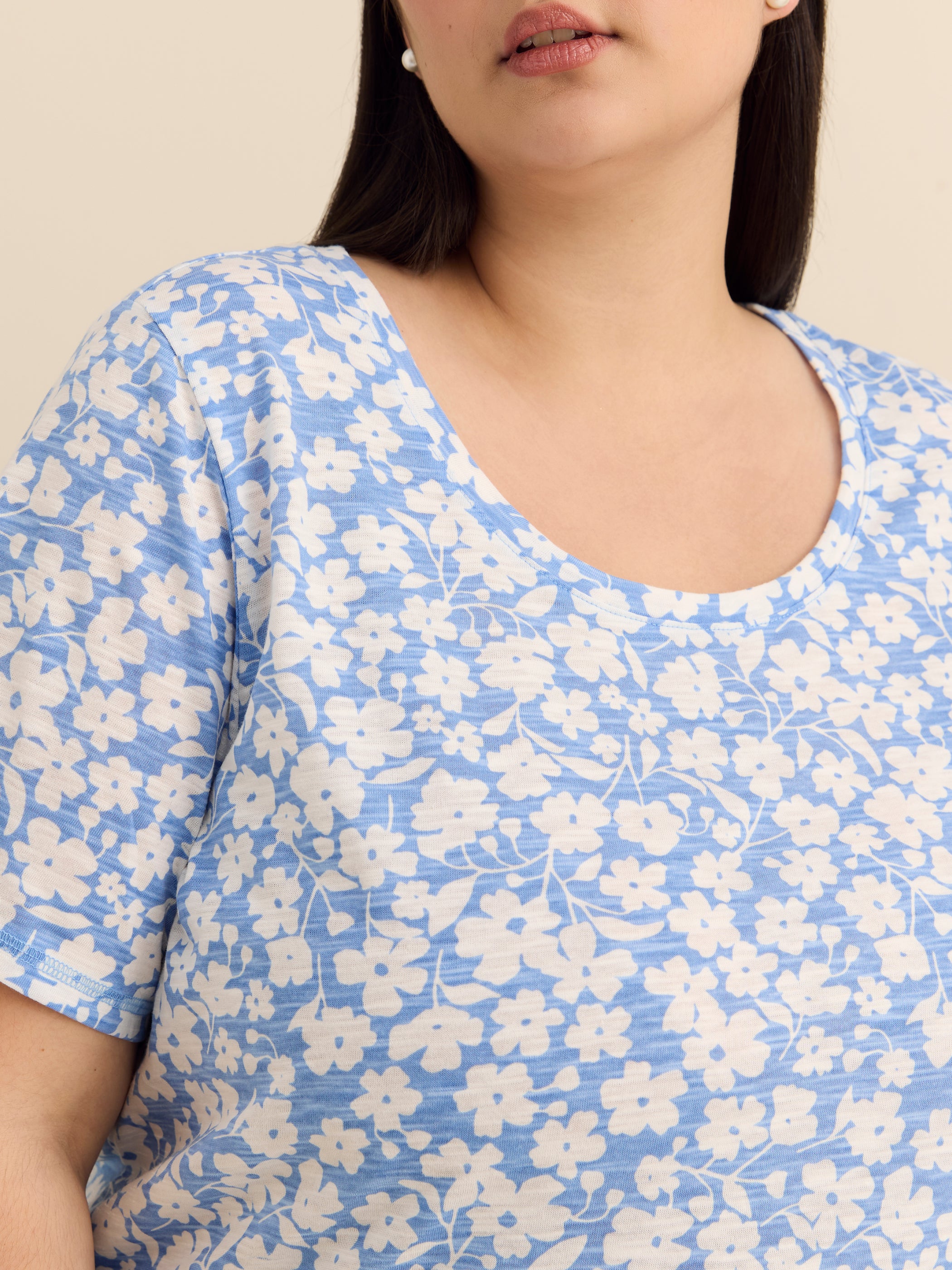 T-shirt coupe galbée à col rond 