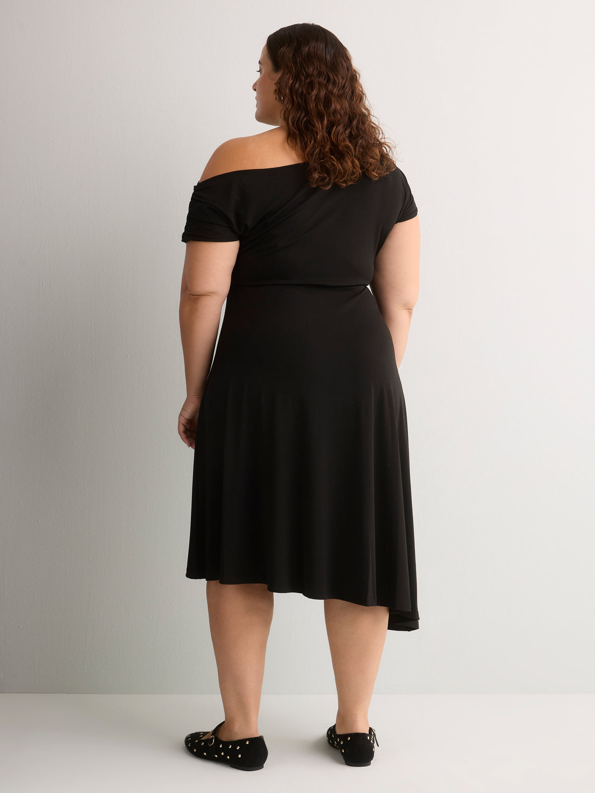 Asymmetrical Off-Shoulder Midi Dress - Addition Elle