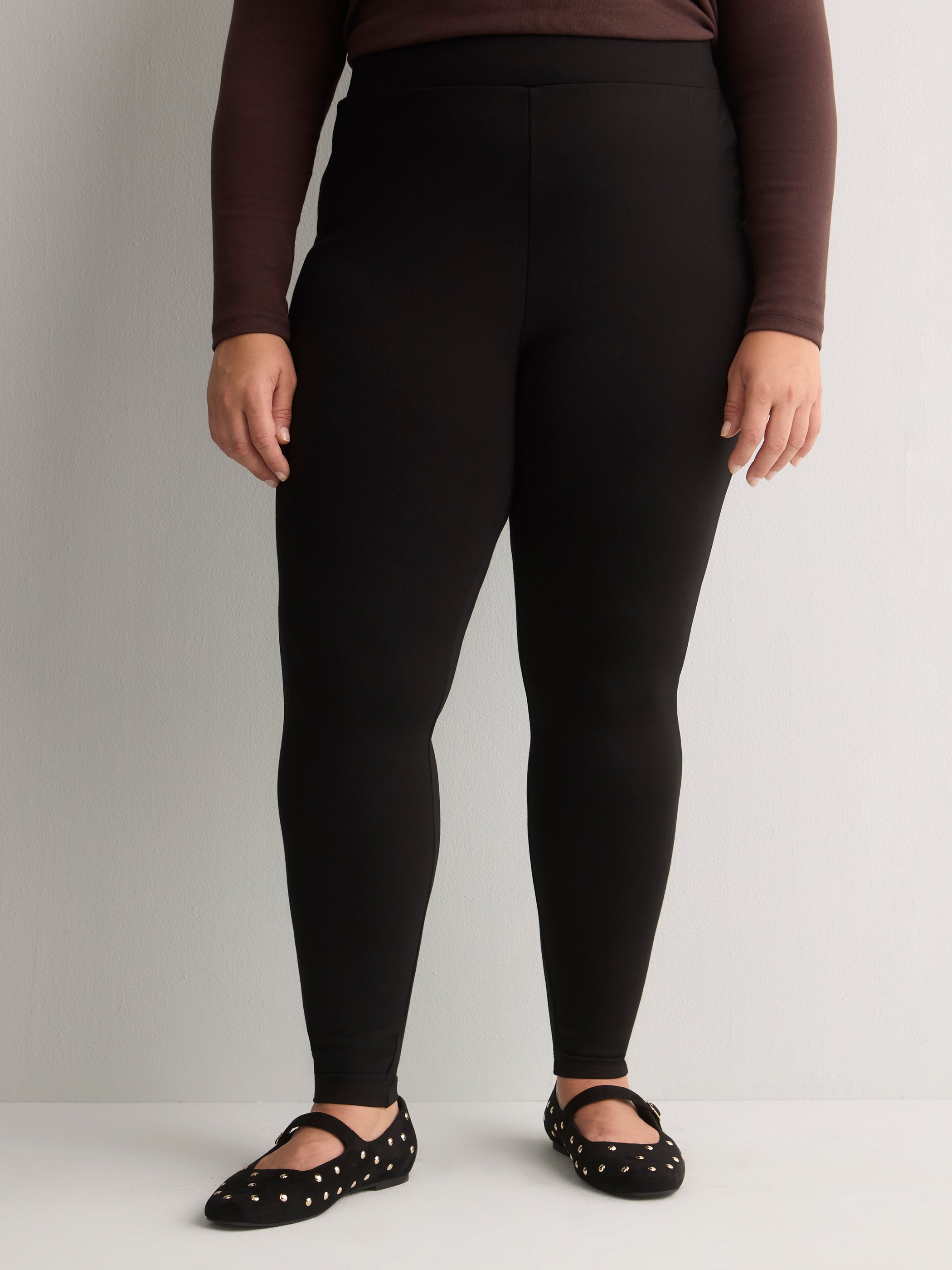 Responsible, Tummy Smoothing Stretch Legging - PENN. Essentials