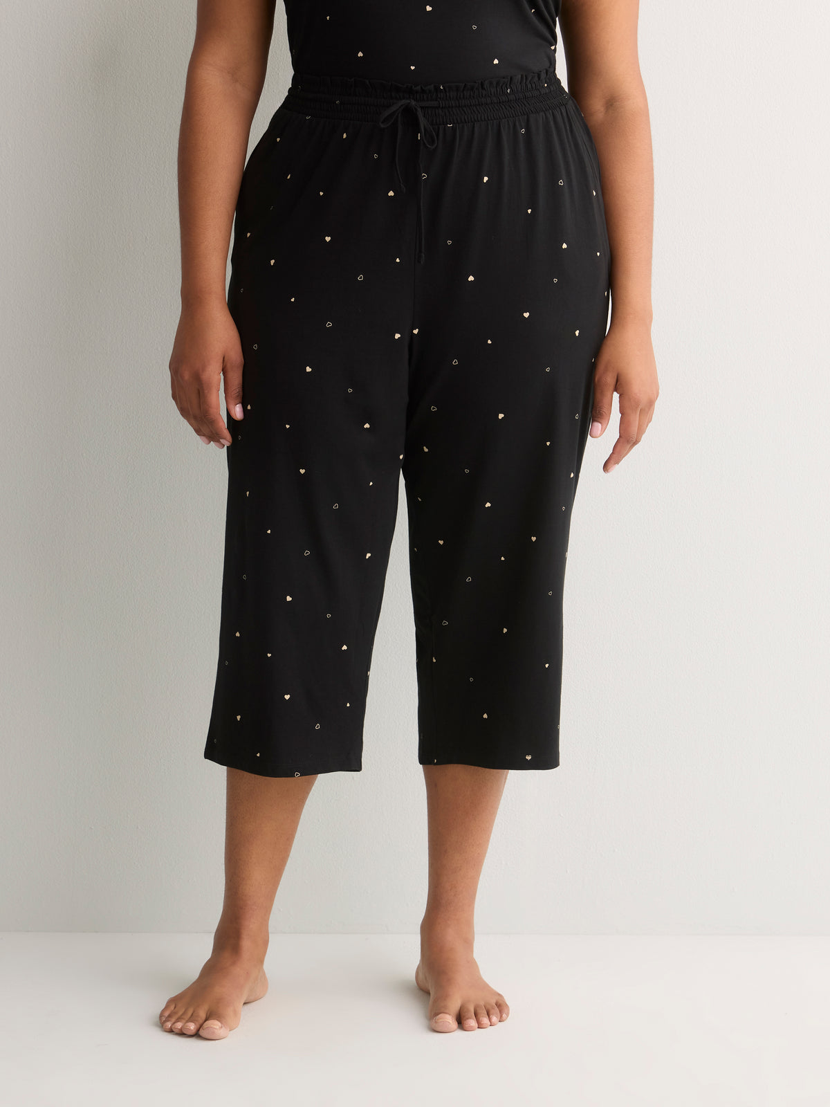 Black Heart-Print Cotton Knit Pyjama Capri - tiVOGLIO