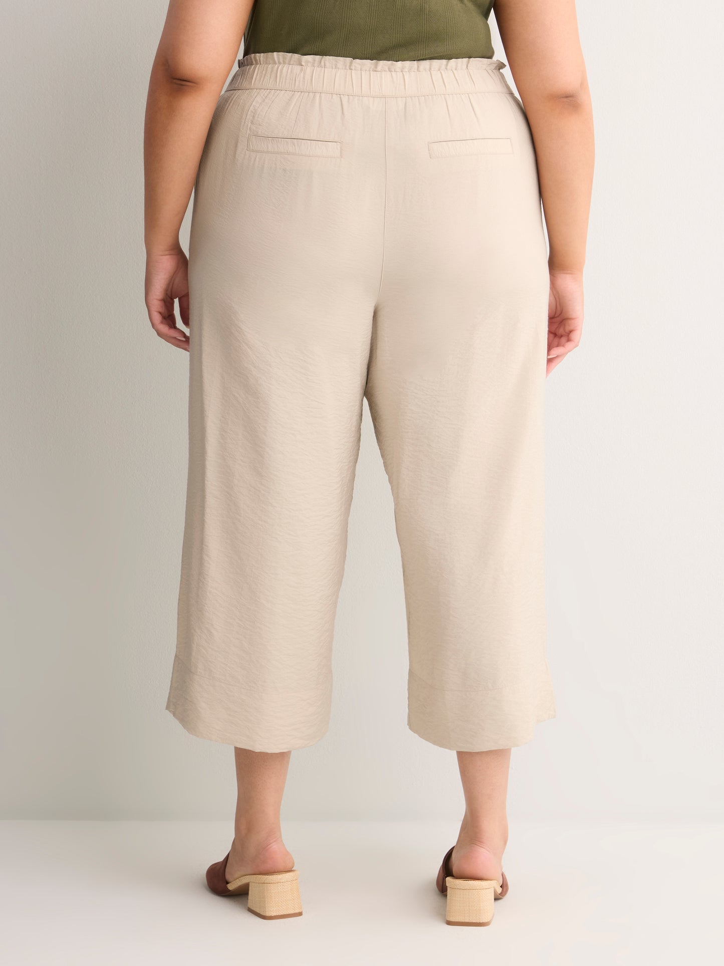 Woven Wide-Leg Slip-On Cropped Pant