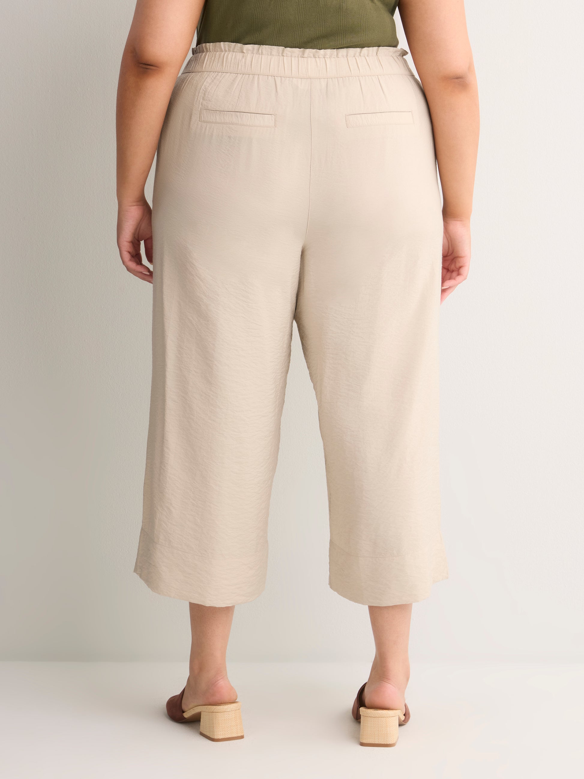 Woven Wide-Leg Slip-On Cropped Pant