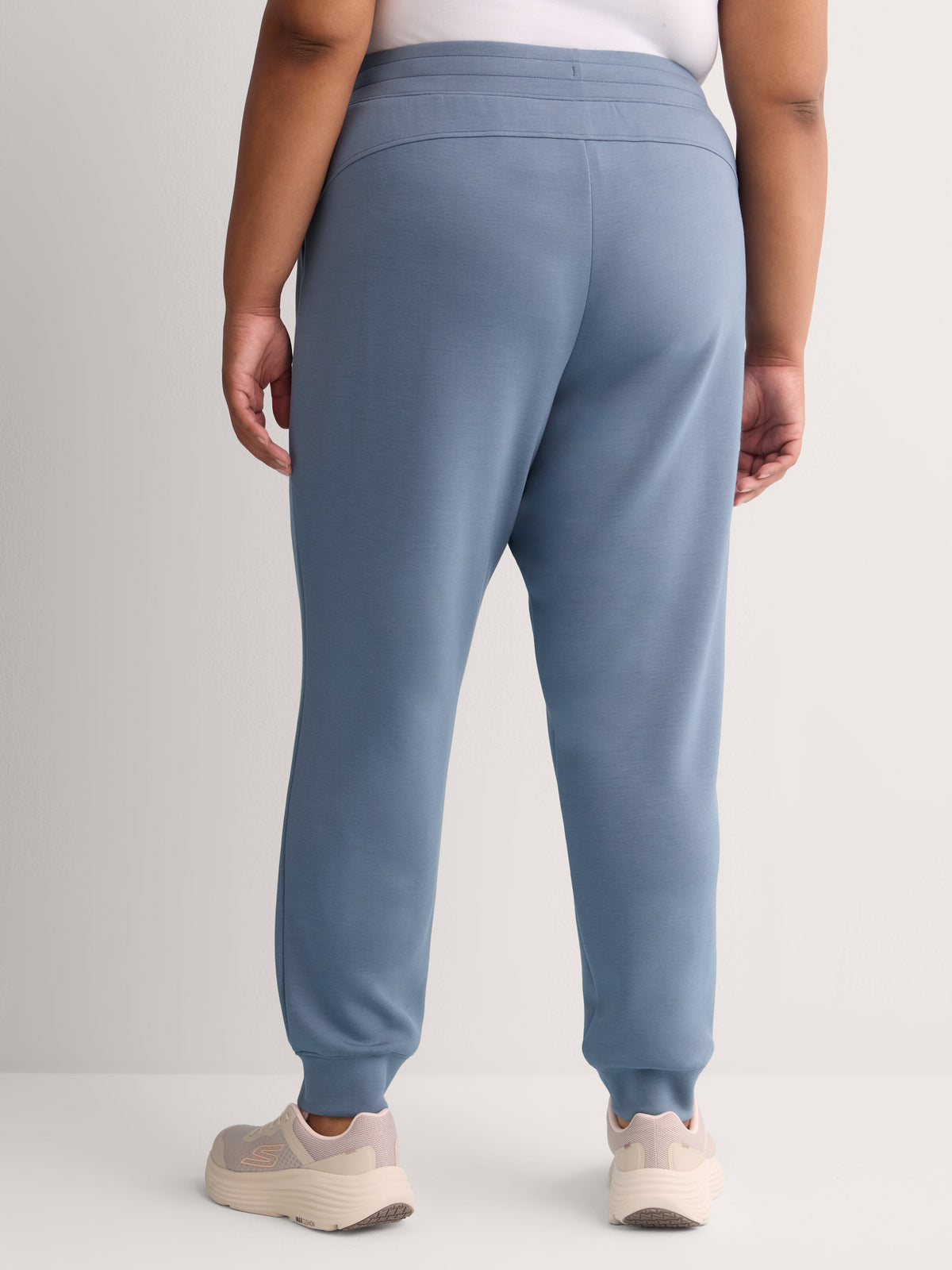 Skechluxe Elevate Mid-Rise Jogger Pant - Skechers