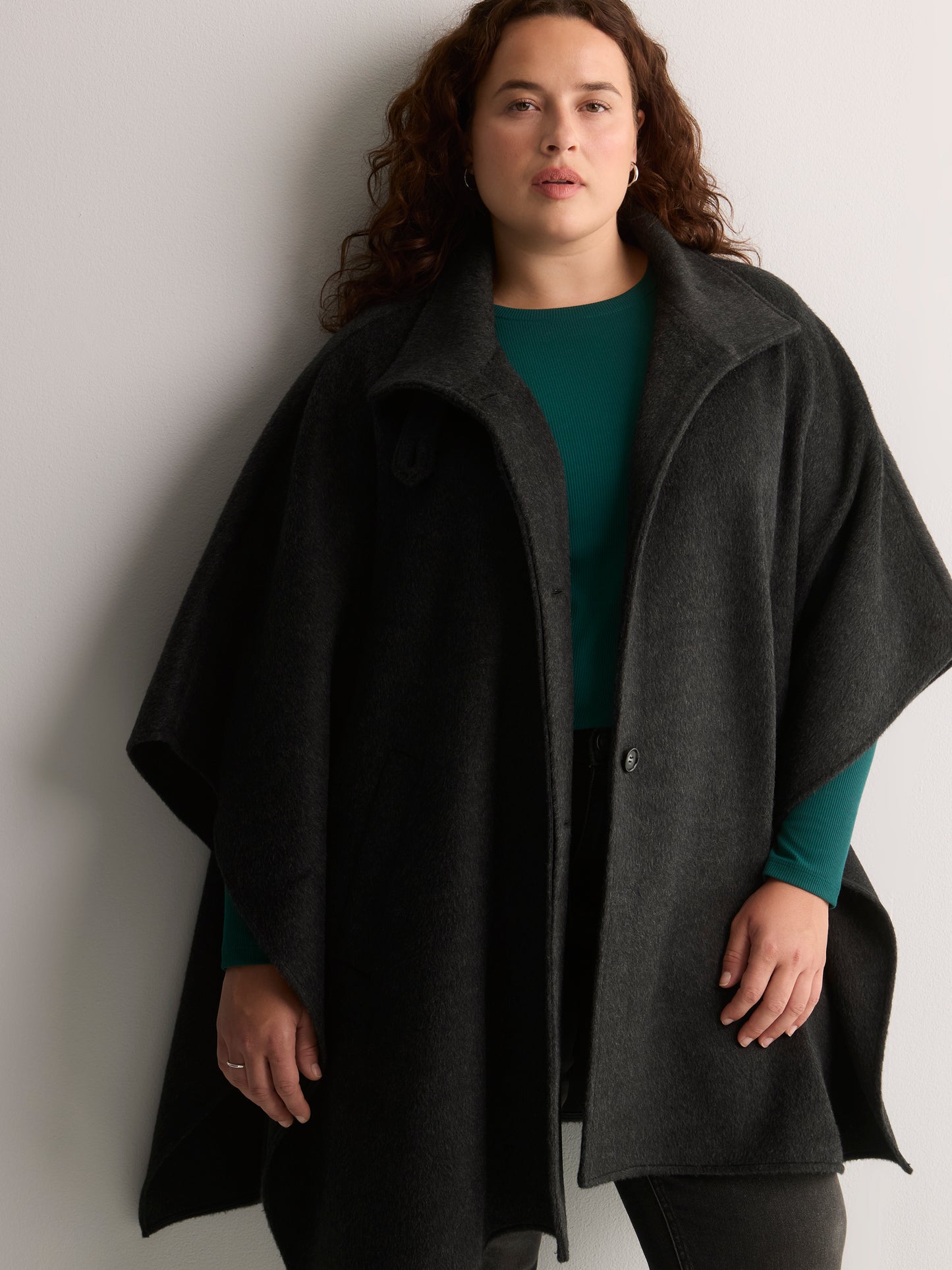 Dark Gray Stand-Collar Buttoned-Down Cape