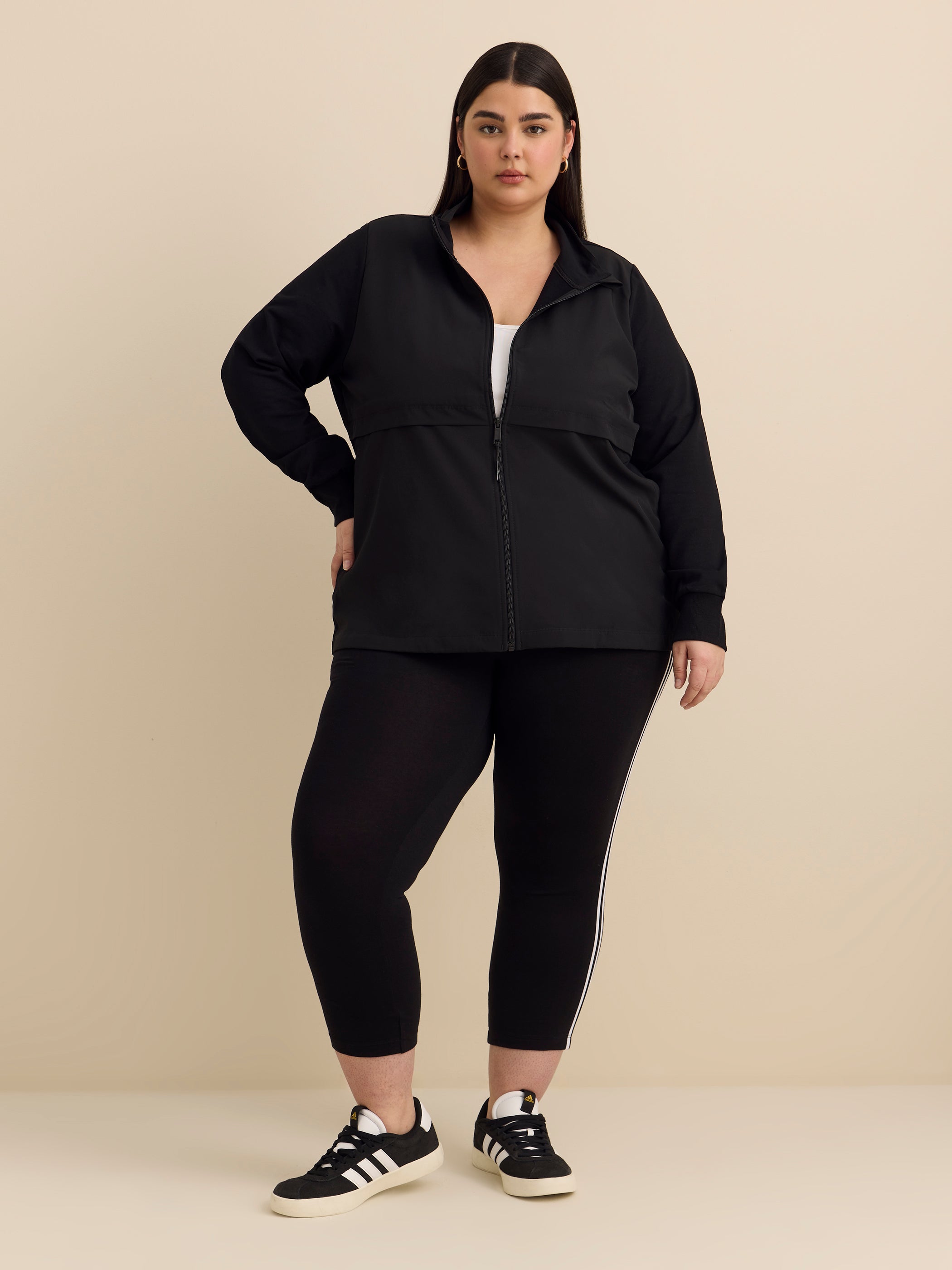 Legging de sport écourté avec fente sur latérale