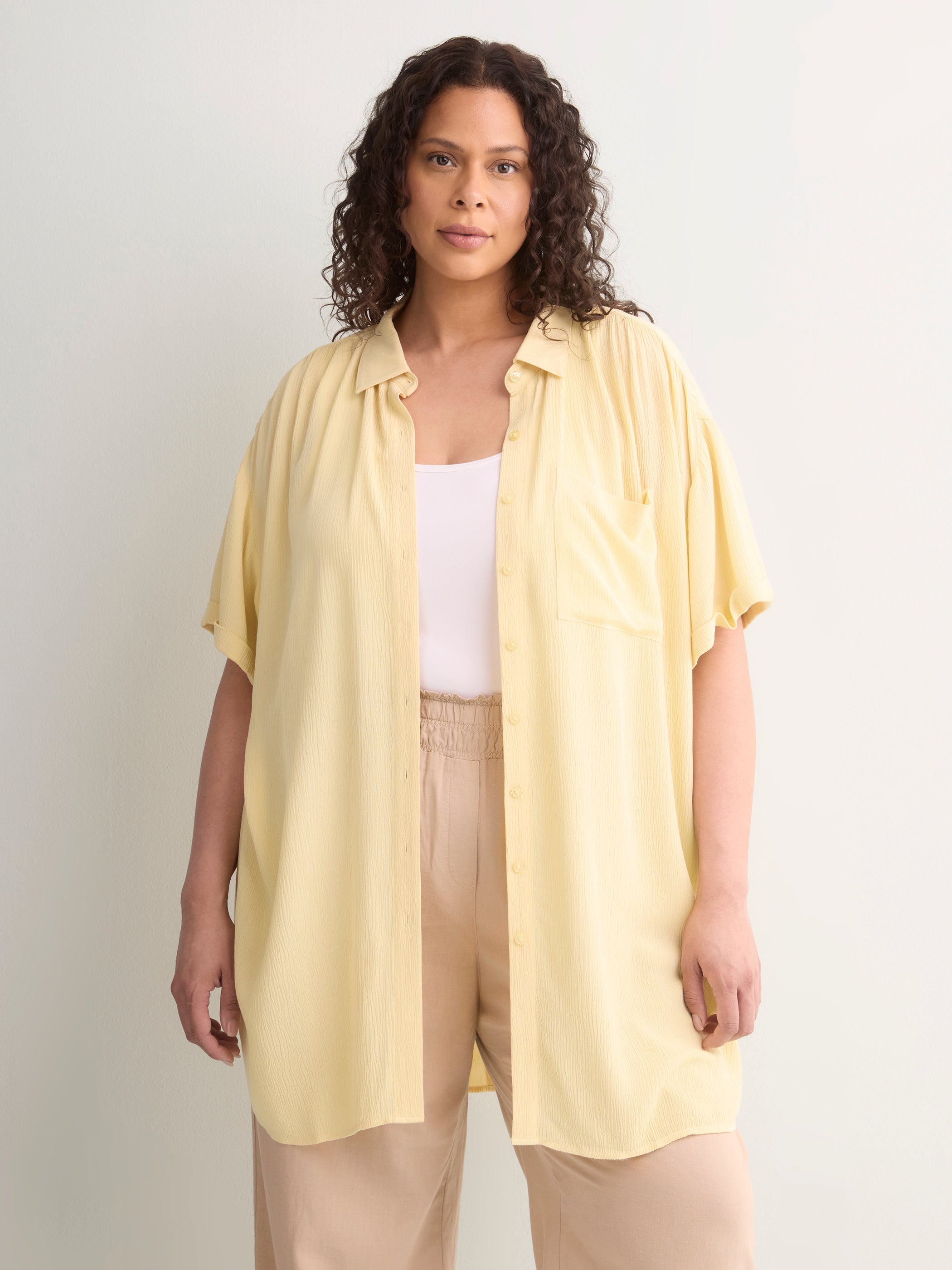 Loose-Fit Short-Sleeve Crinkle Buttoned-Down Tunic