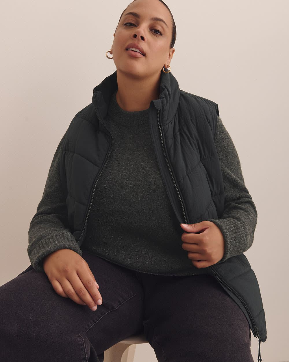 Pull à col rond et mailles métalliques